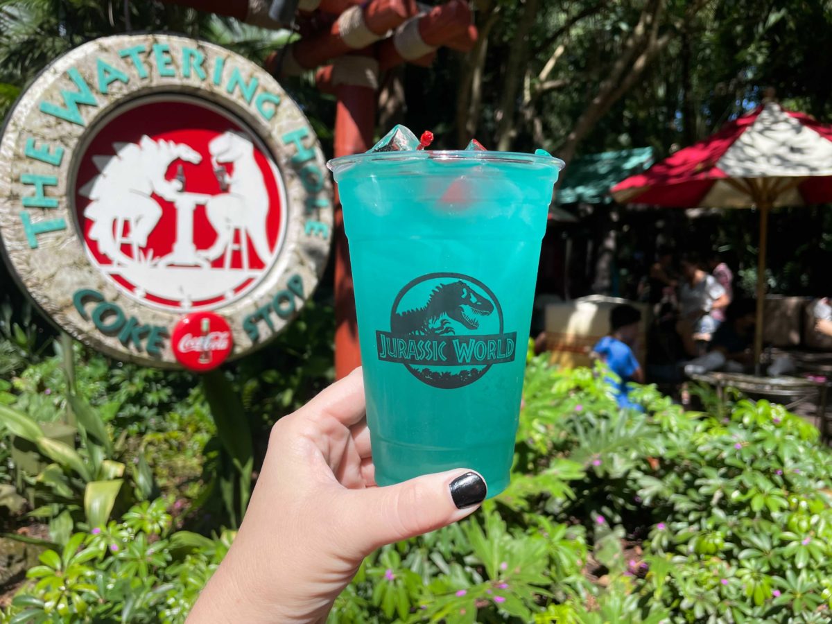 universal-watering-hole-fossilizer-drink-review-jurassic-park-ioa-3-3160014