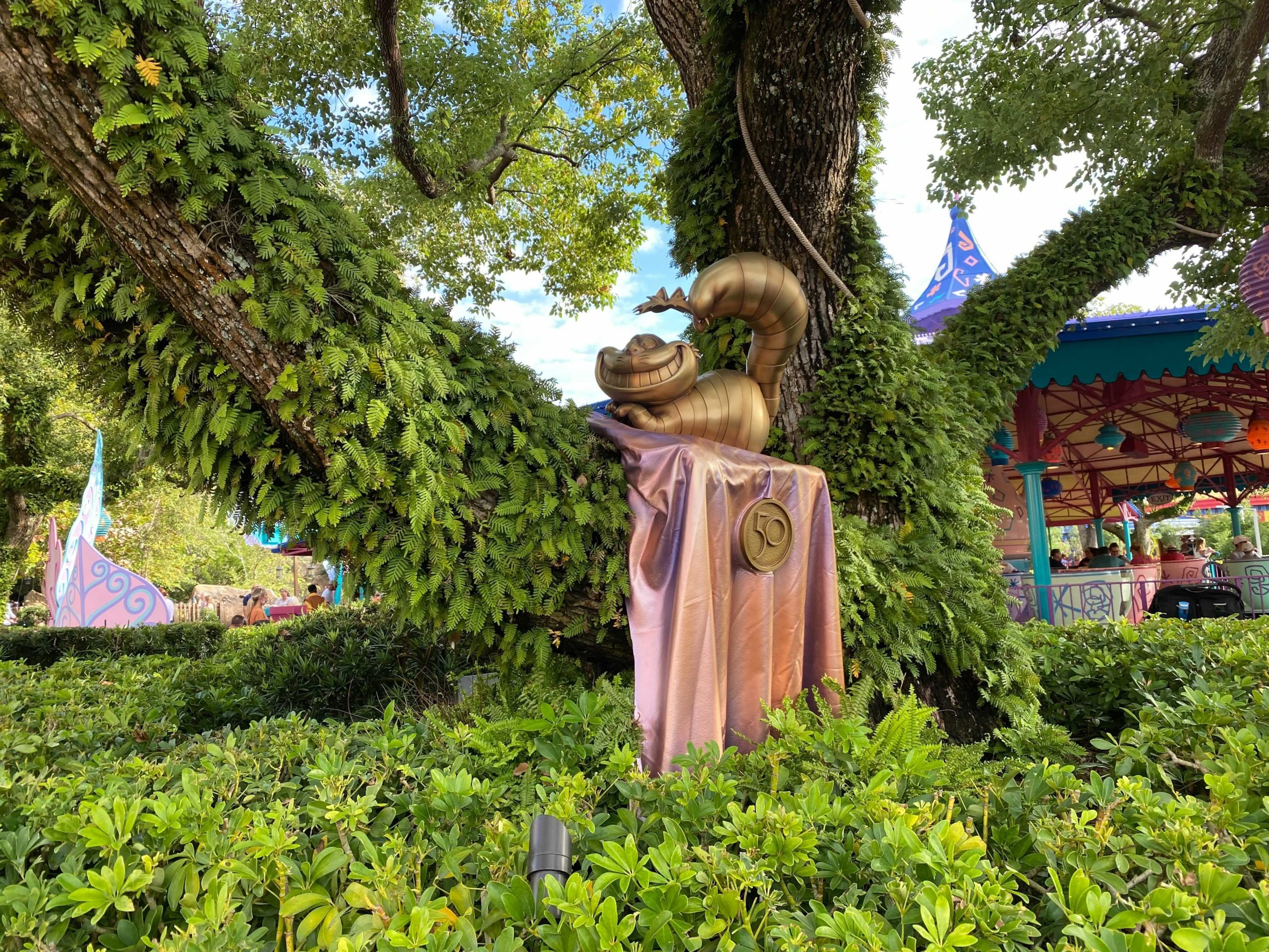 cheshire-cat-fab-50-statue-0-7222655