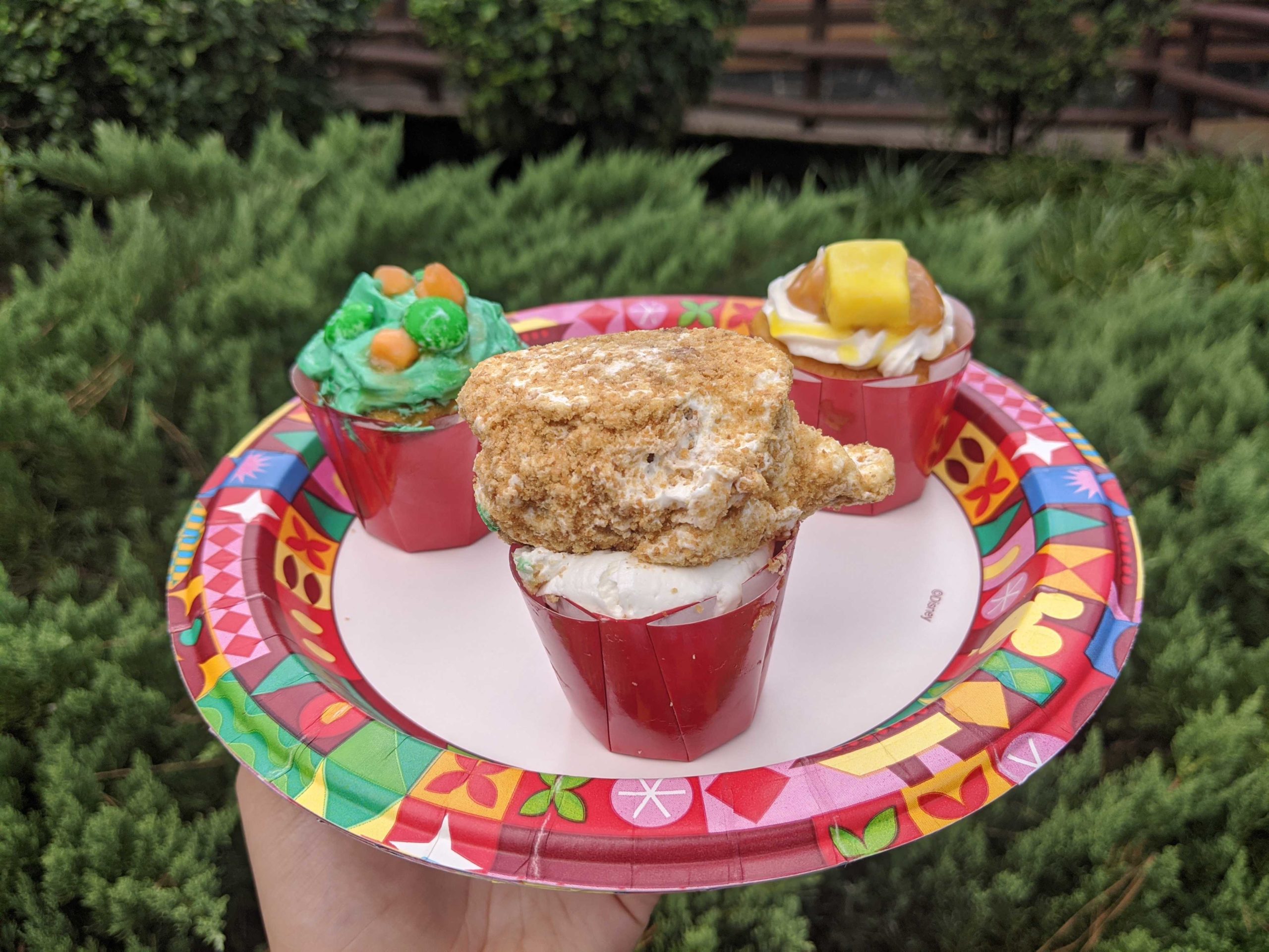 chicken-dinner-cupcake-trio-5-7164712