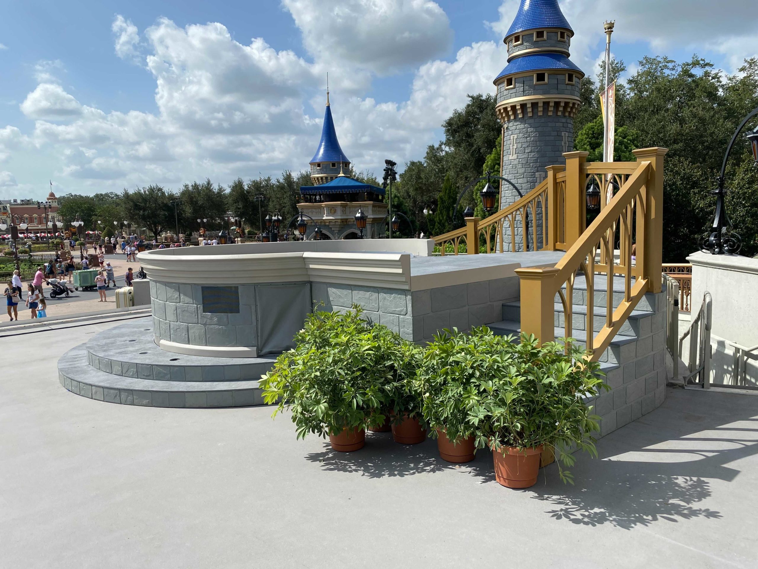 cinderella-castle-railings-8-9028701