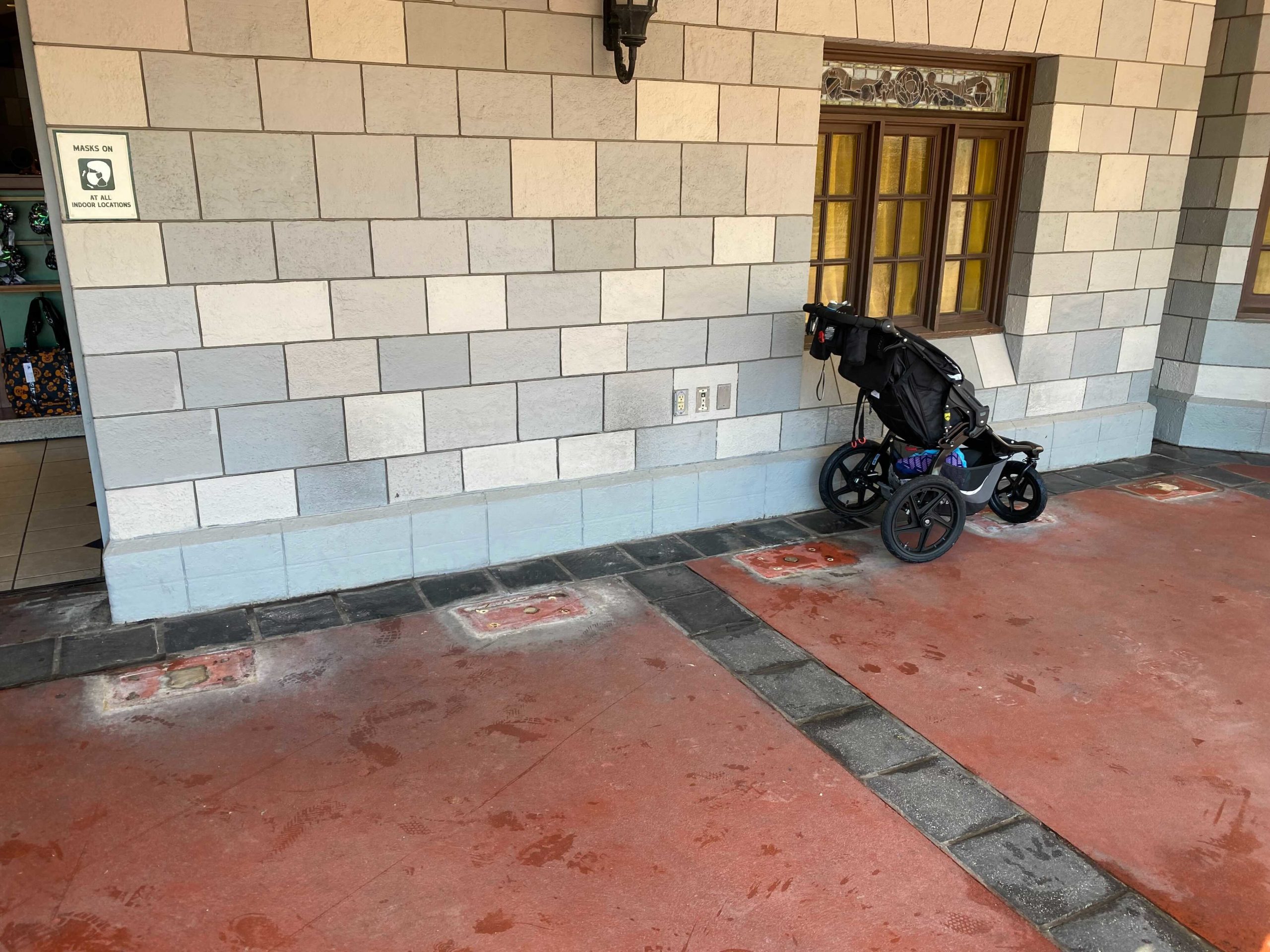 fastpass-kiosks-removed-4-8722352