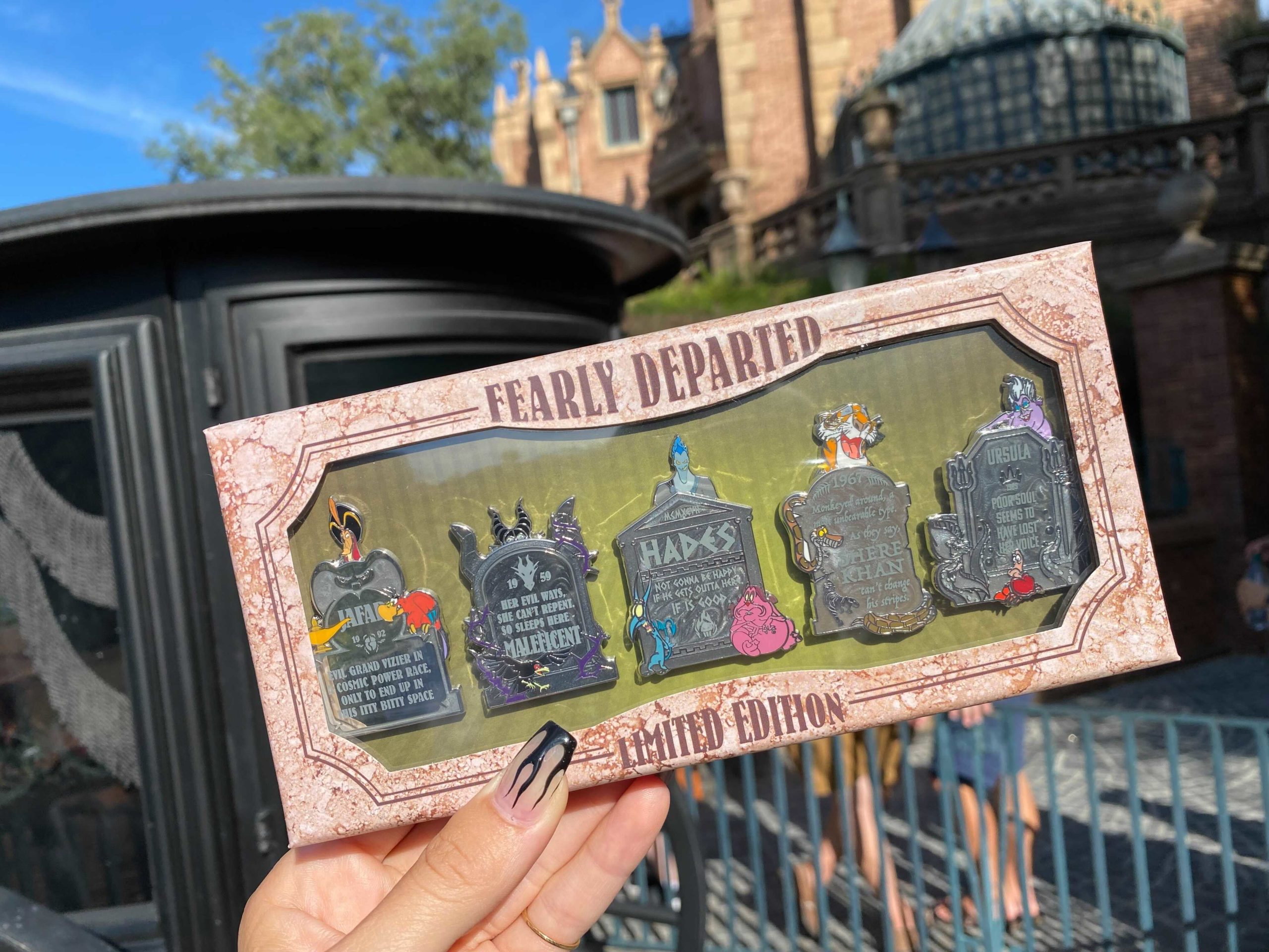 fearly-departed-villains-pins-0-5824430