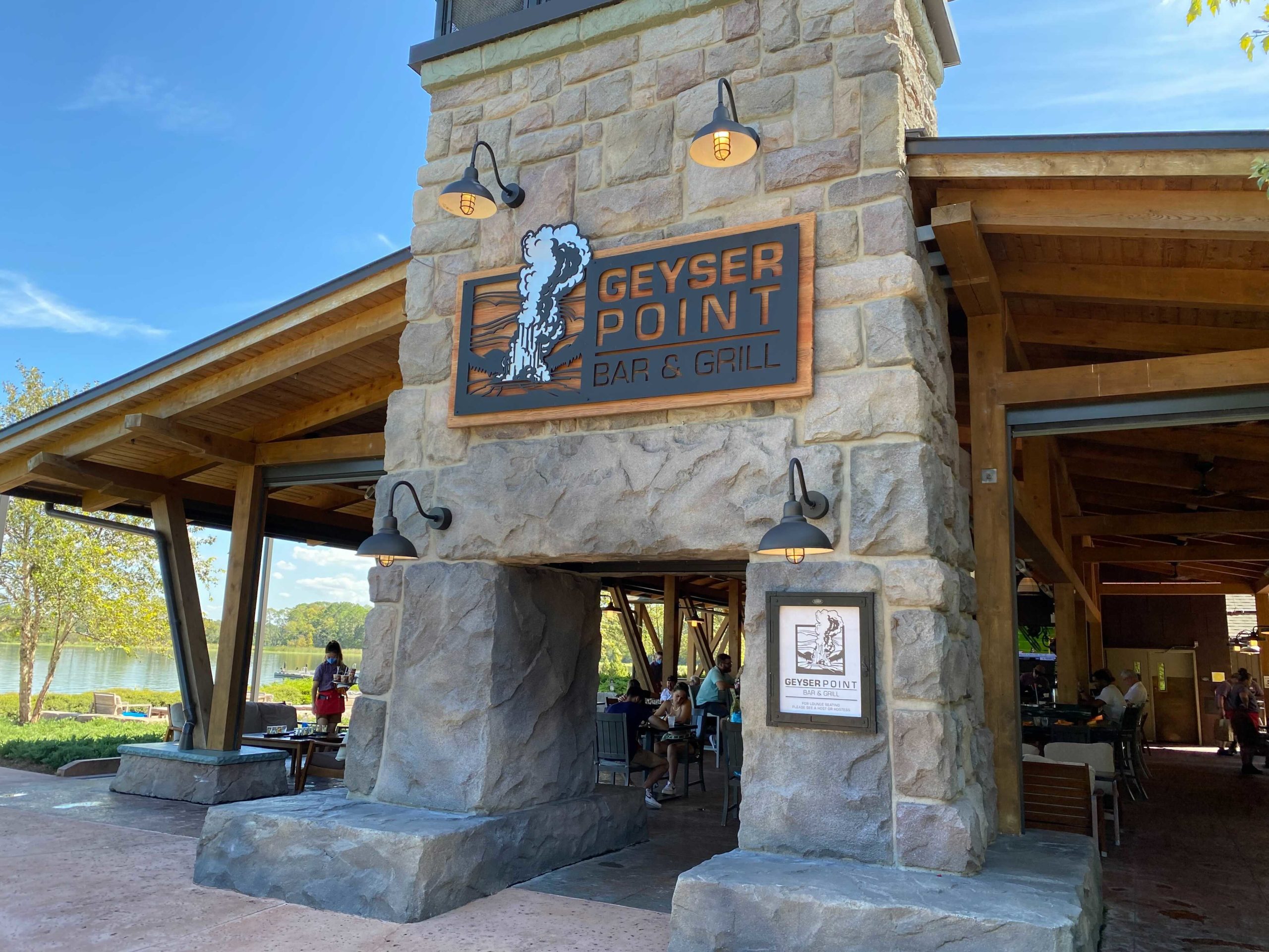 geyser-point-bar-grill-1-9733350