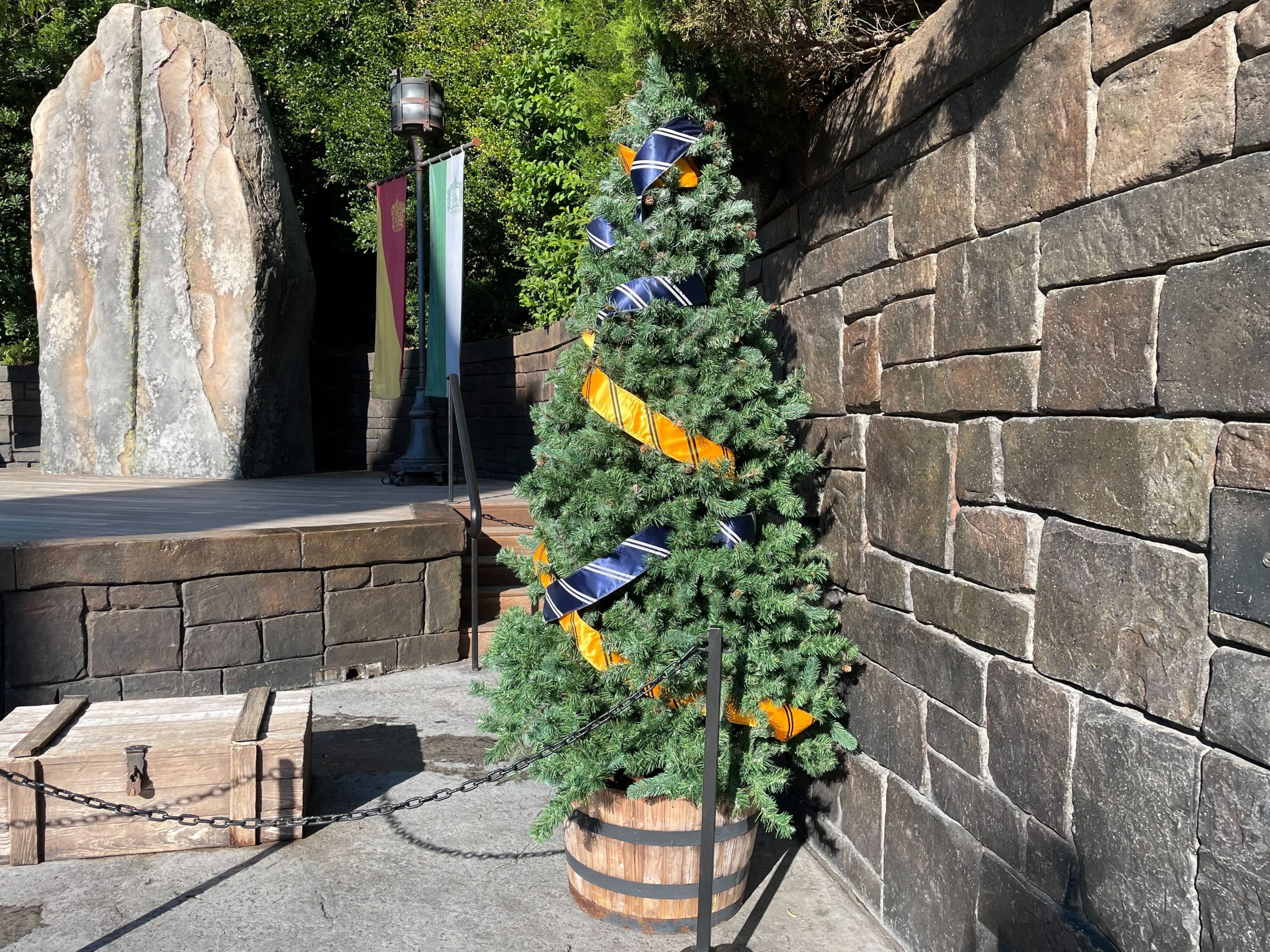 hogsmeade-christmas-trees-8-8541659