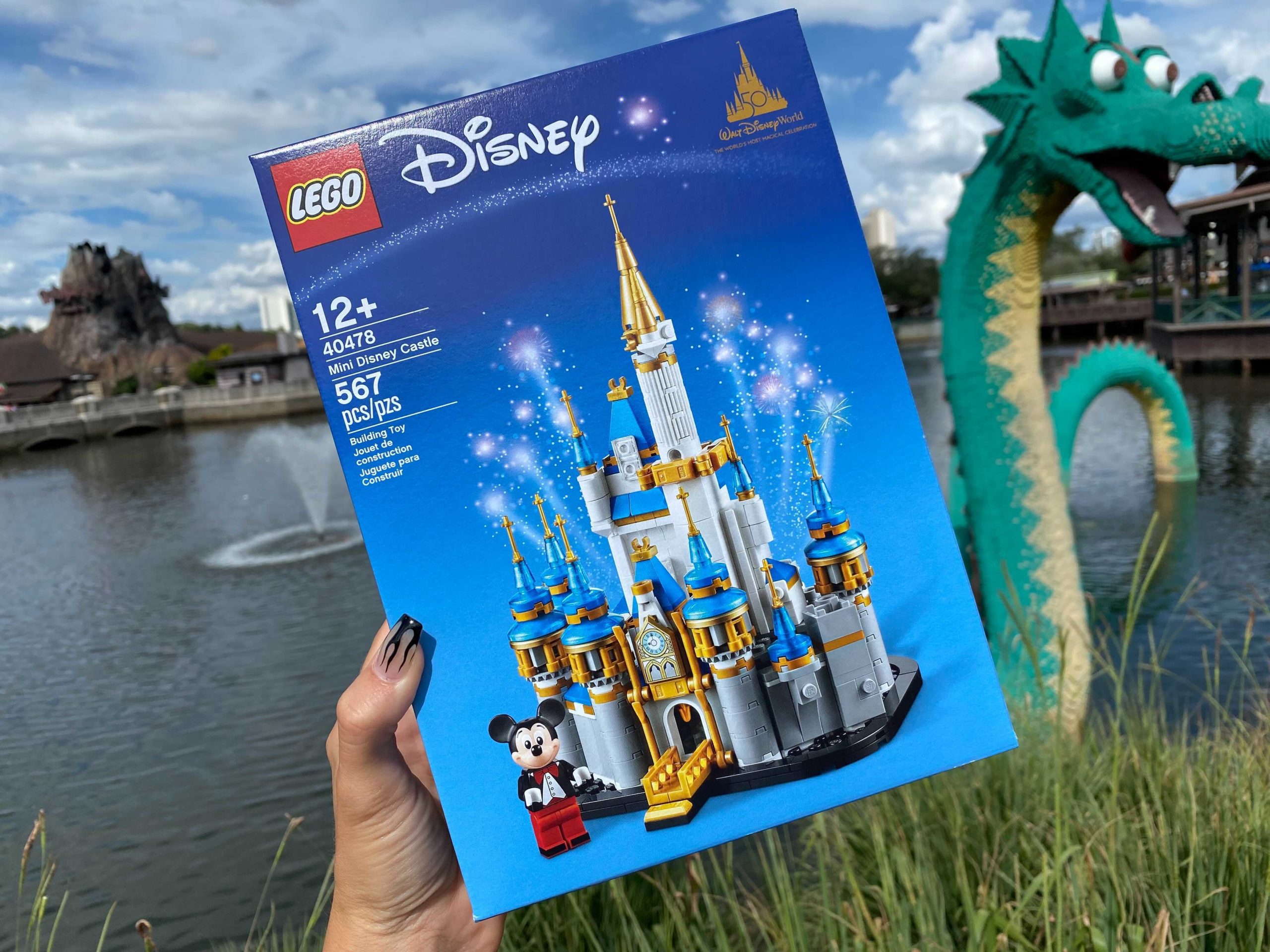 lego-50th-mini-castle-3