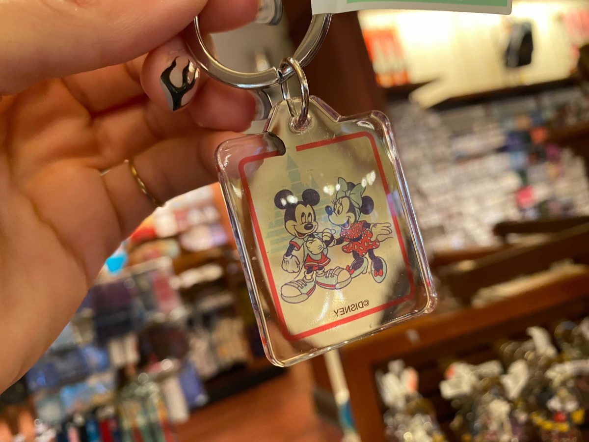 mickey-minnie-keychain-1