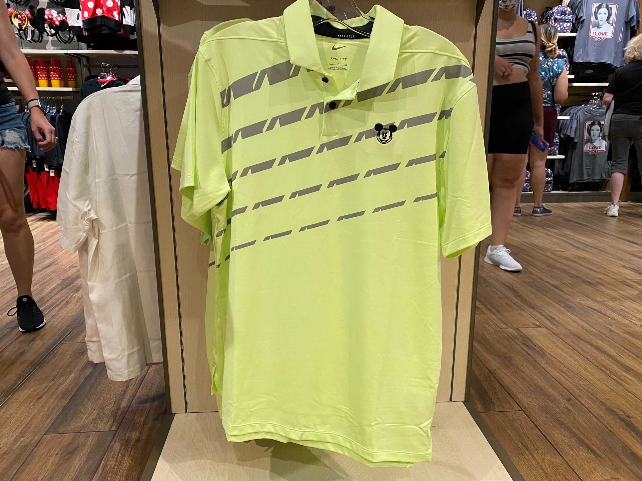 nike-disney-shirt-6-3337780