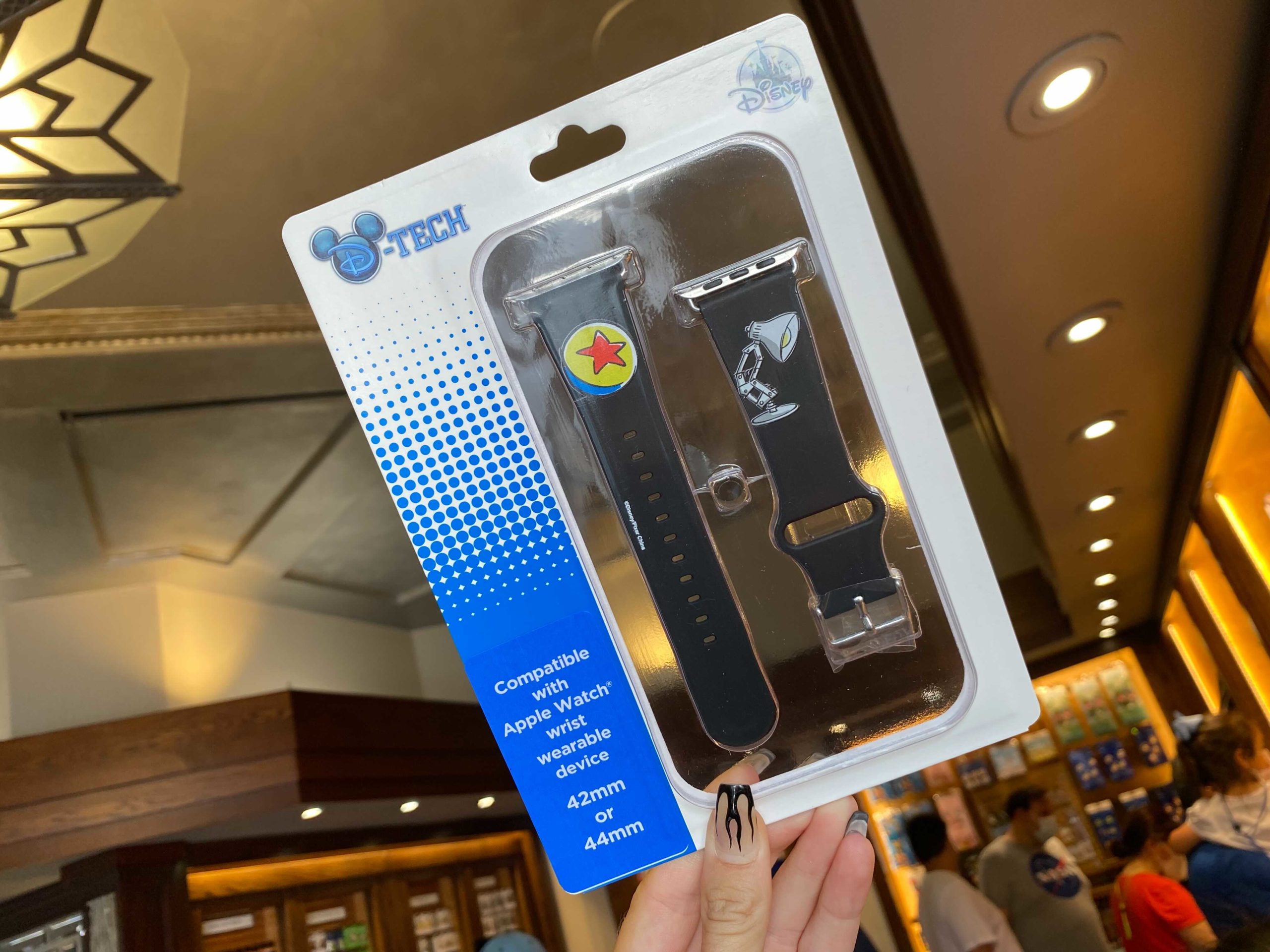 pixar-luxo-lamp-d-tech-apple-watch-band-2