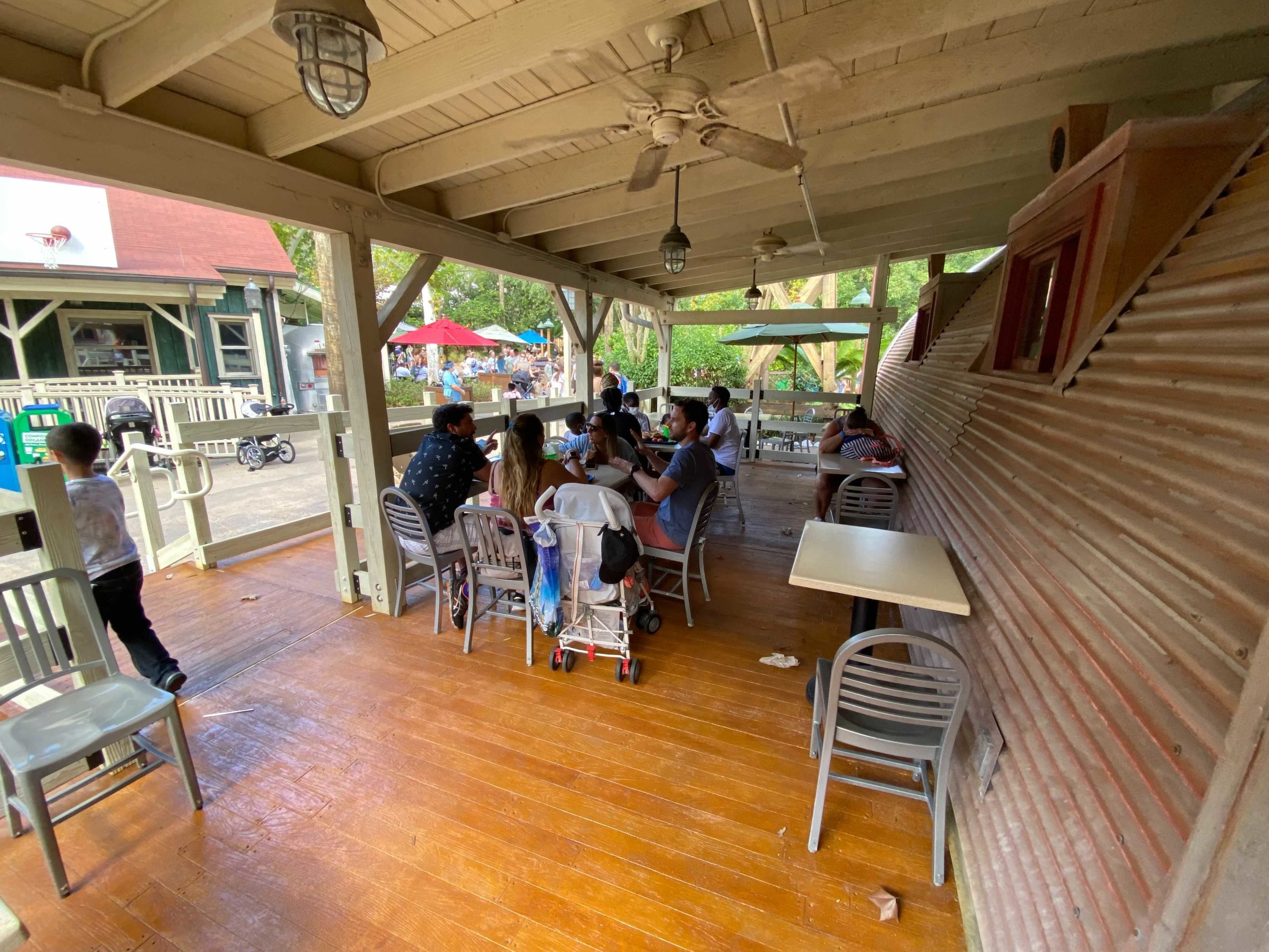 restaurantosaurus-refurbishment-3-9184350