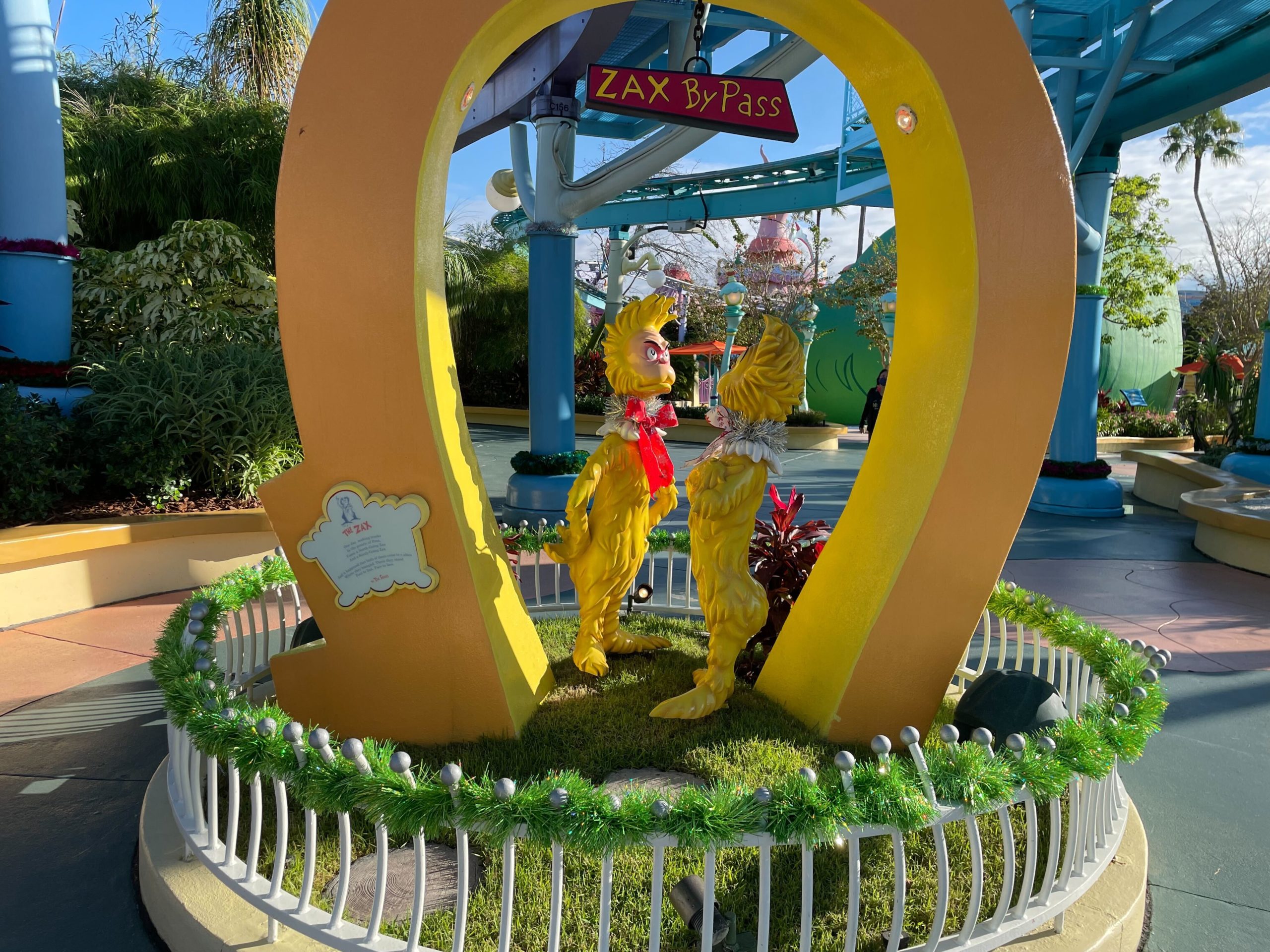 seuss-landing-grinchmas-5-5005731