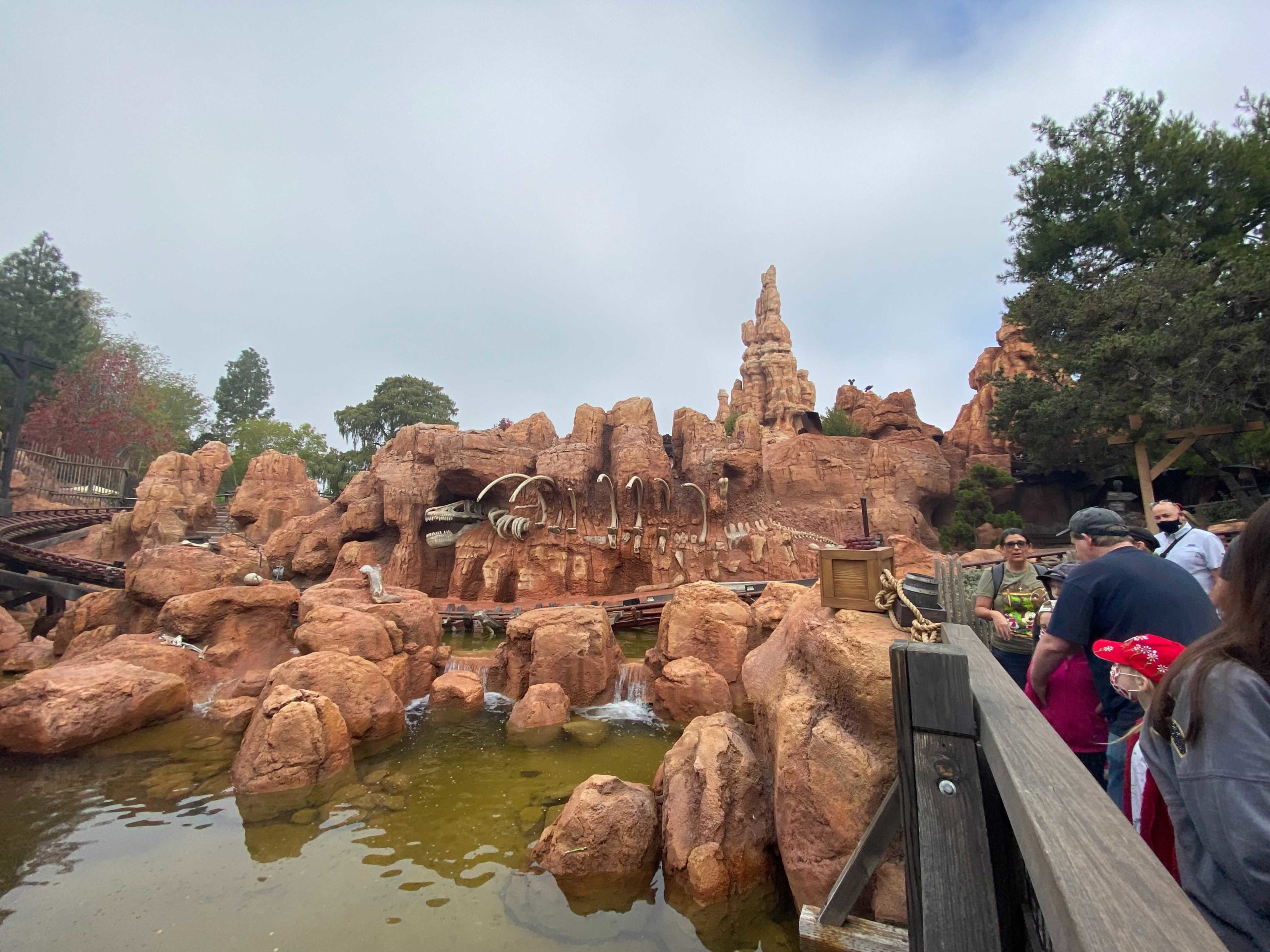 big-thunder-mountain-railroad-disneyland-4-8357551