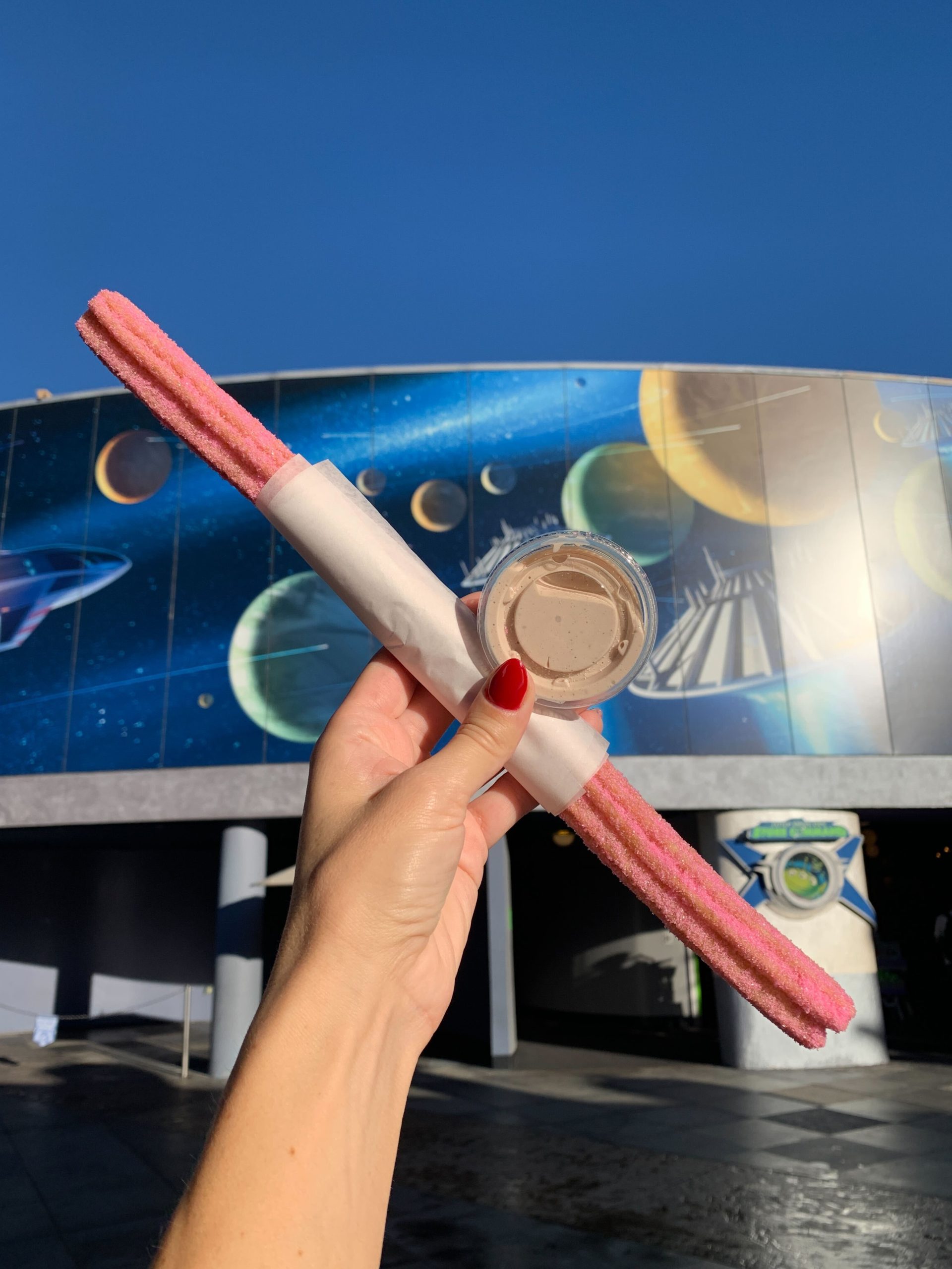 dl-holiday-pink-coconut-churro-6-9998636