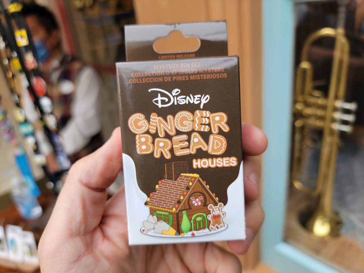 disneyland-pins-november-112055-5054521