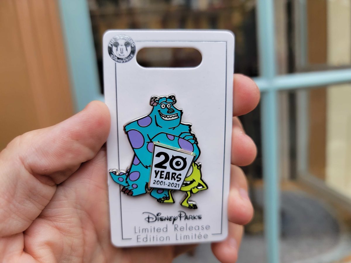 disneyland-pins-november-112313-3403771