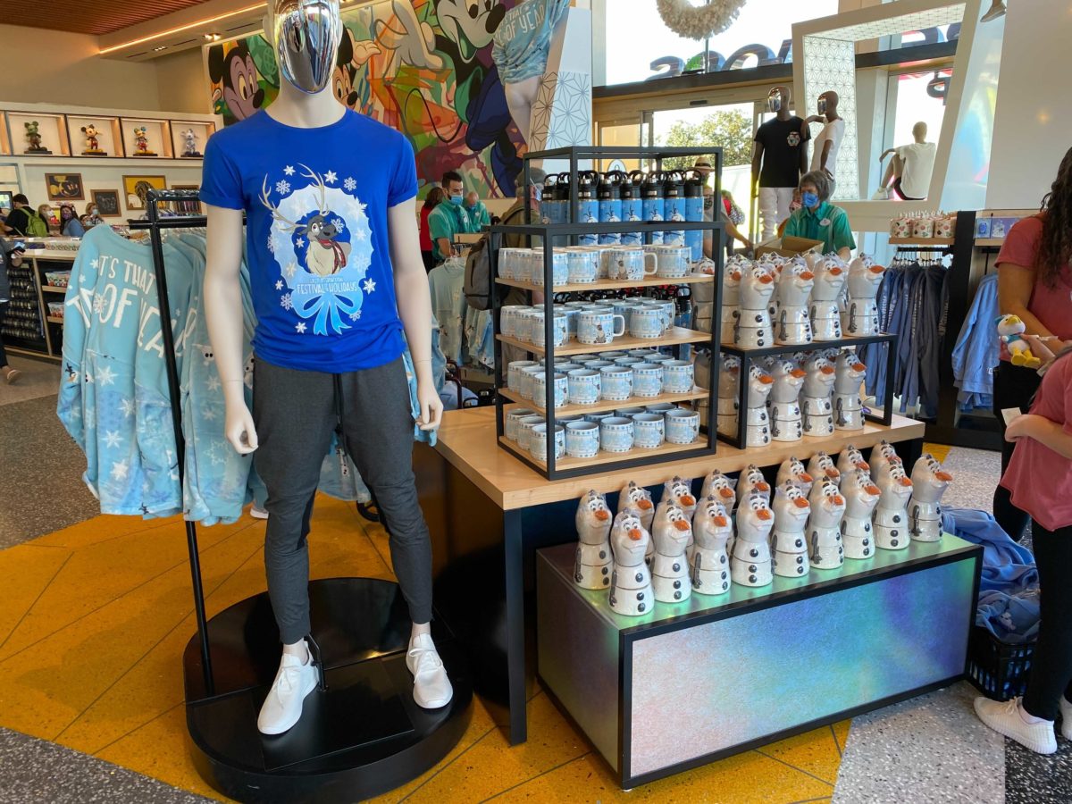 festival-of-the-holidays-merchandise-2610393