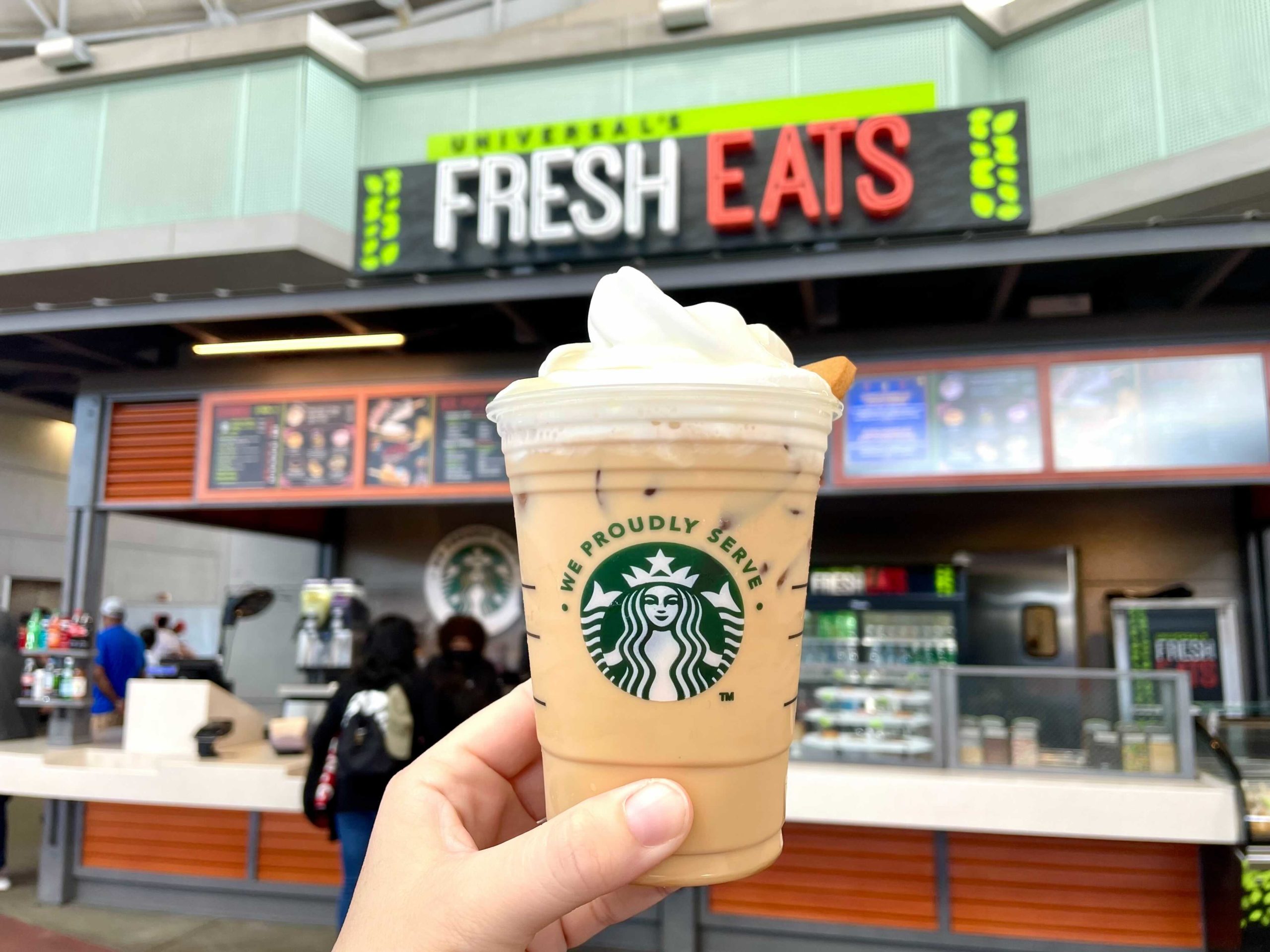 gingerbread-cold-brew-fresh-eats-universal-orlando-resort-review-holidasy-21-4-6447992