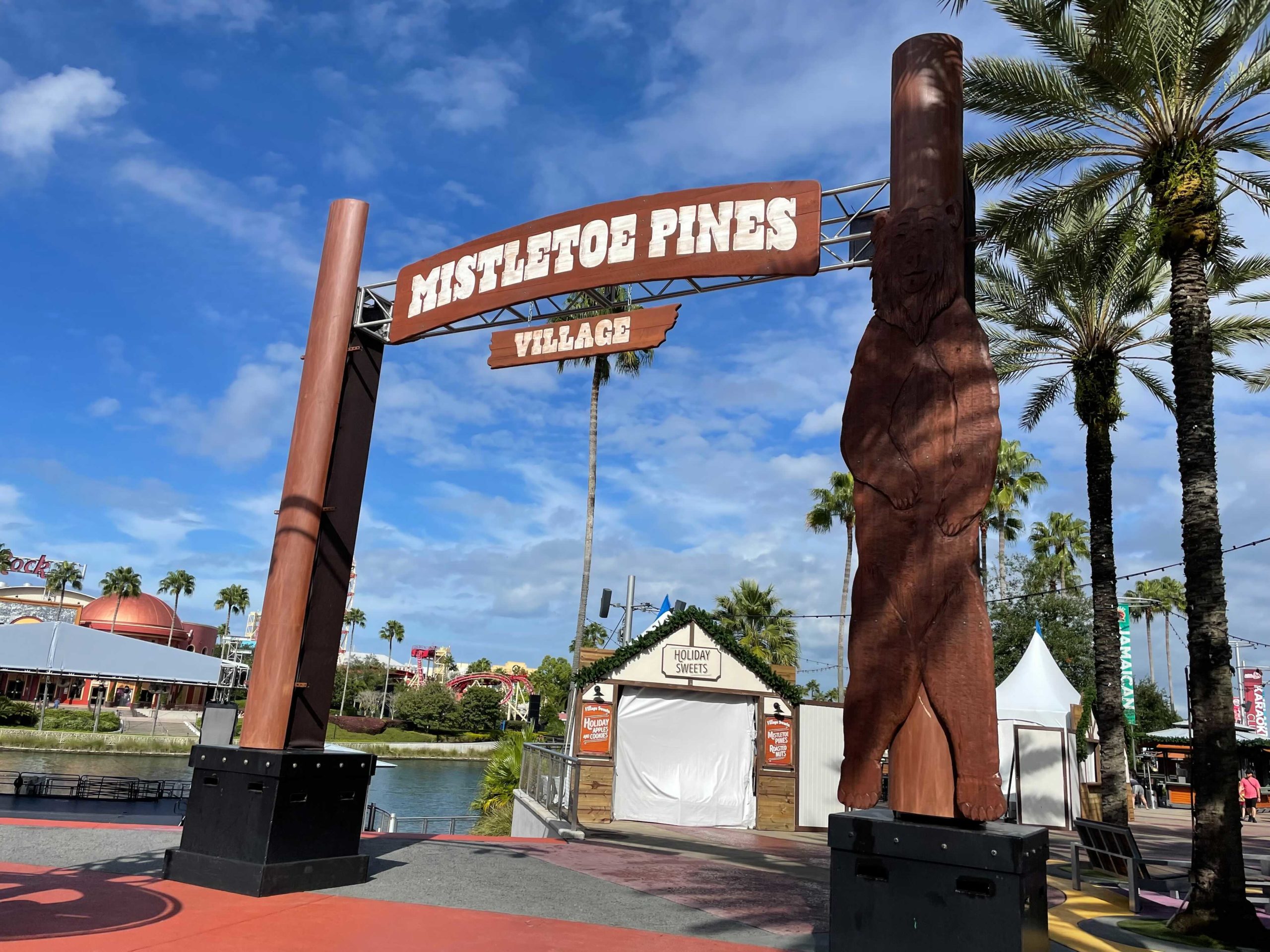 universal-orlando-citywalk-mistletoe-pines-village-now-open-holidays-2021-9-3288072