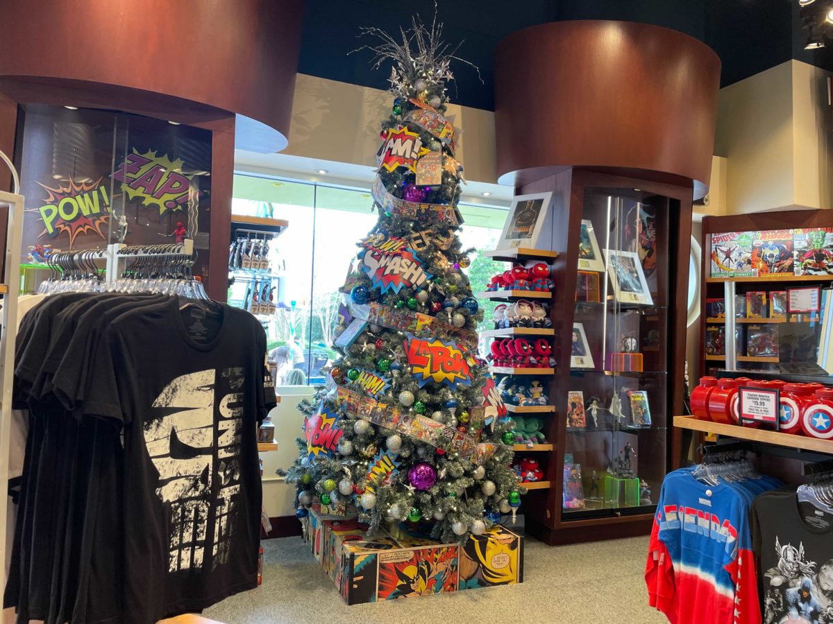 universal-orlando-resort-holiday-tree-hunt-2021-new-trees-60-7190379