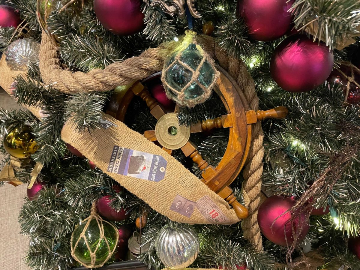 universal-orlando-resort-holiday-tree-hunt-2021-new-trees-68-9032288