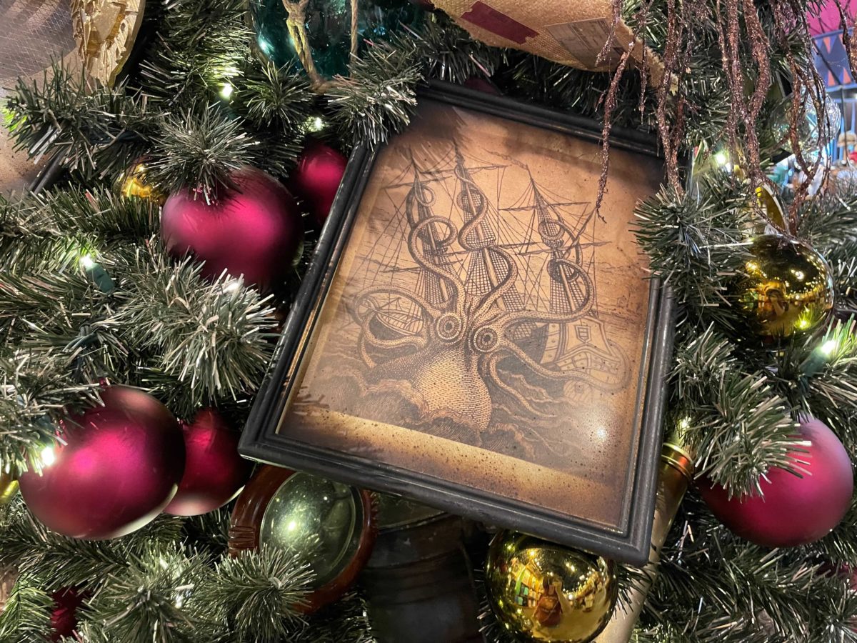 universal-orlando-resort-holiday-tree-hunt-2021-new-trees-71-1888797