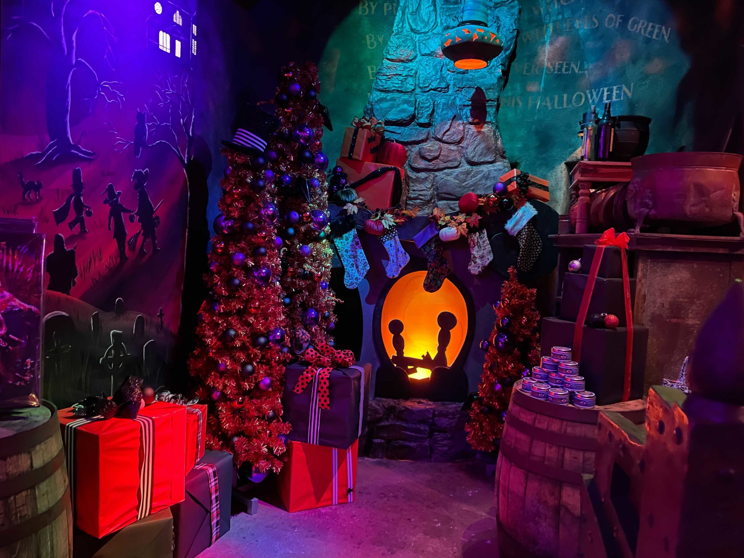 all-hallows-eve-boutique-christmas-8-1084686