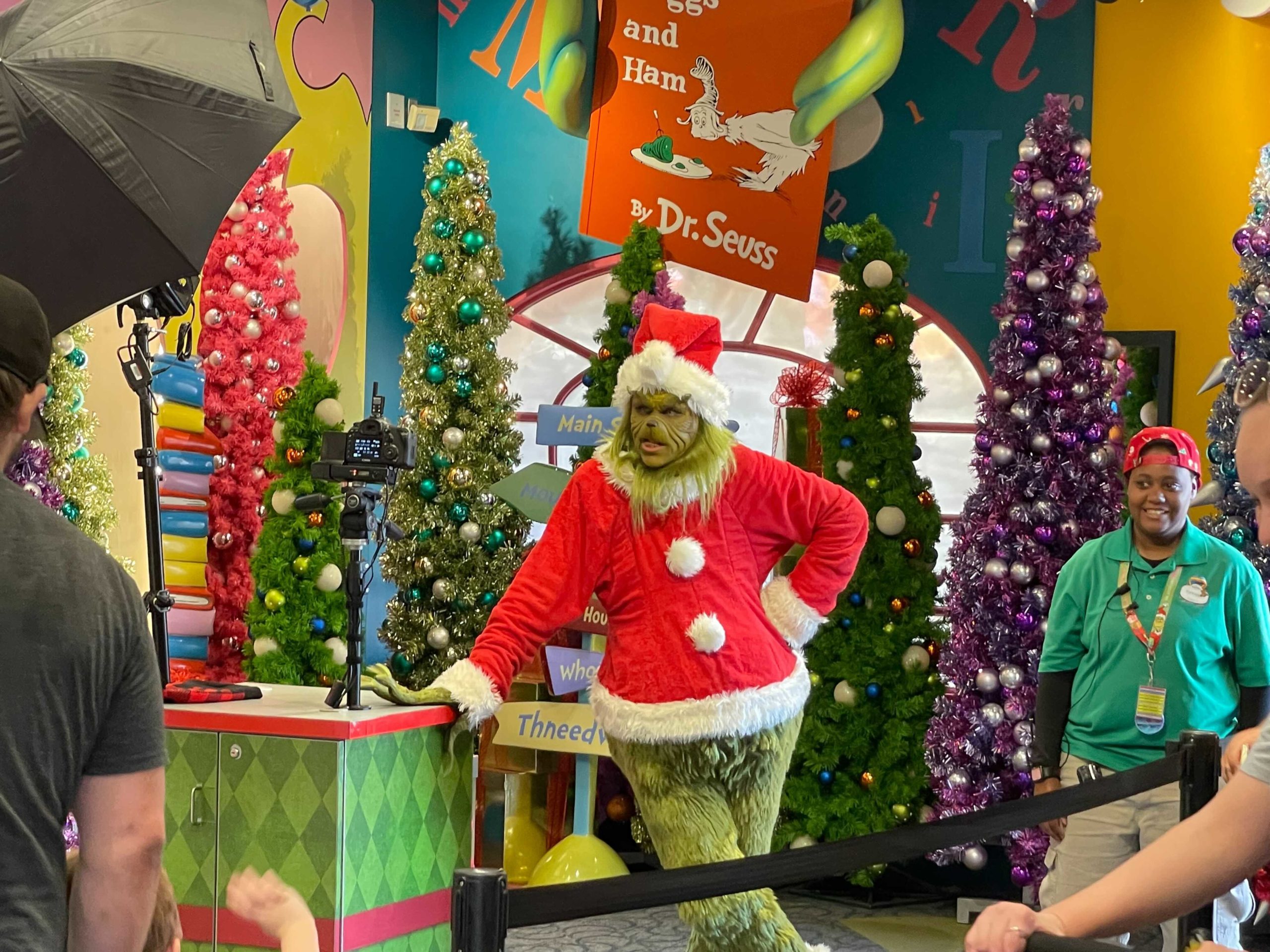 maskless-grinch-4540771