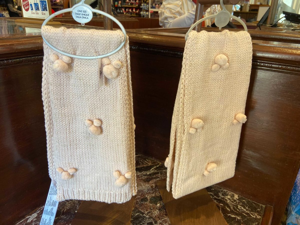 mickey-scarf-34-8985448
