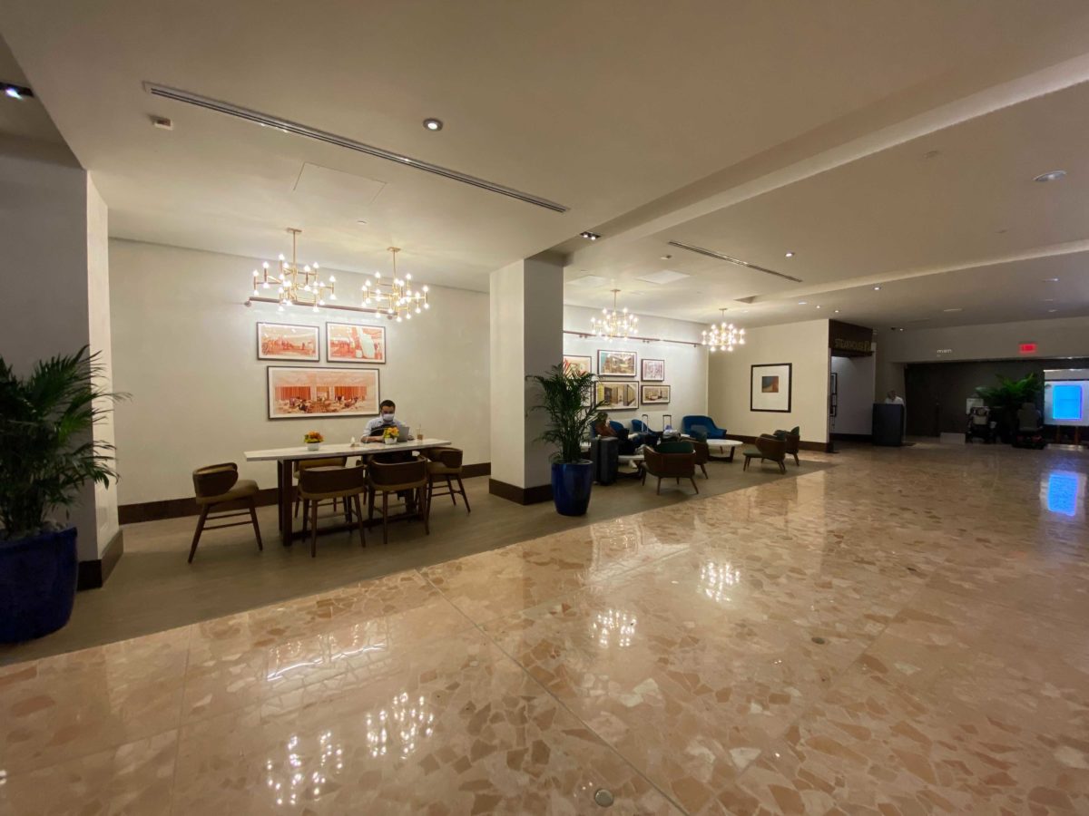 more-new-contemporary-lobby-decor-4-6949717