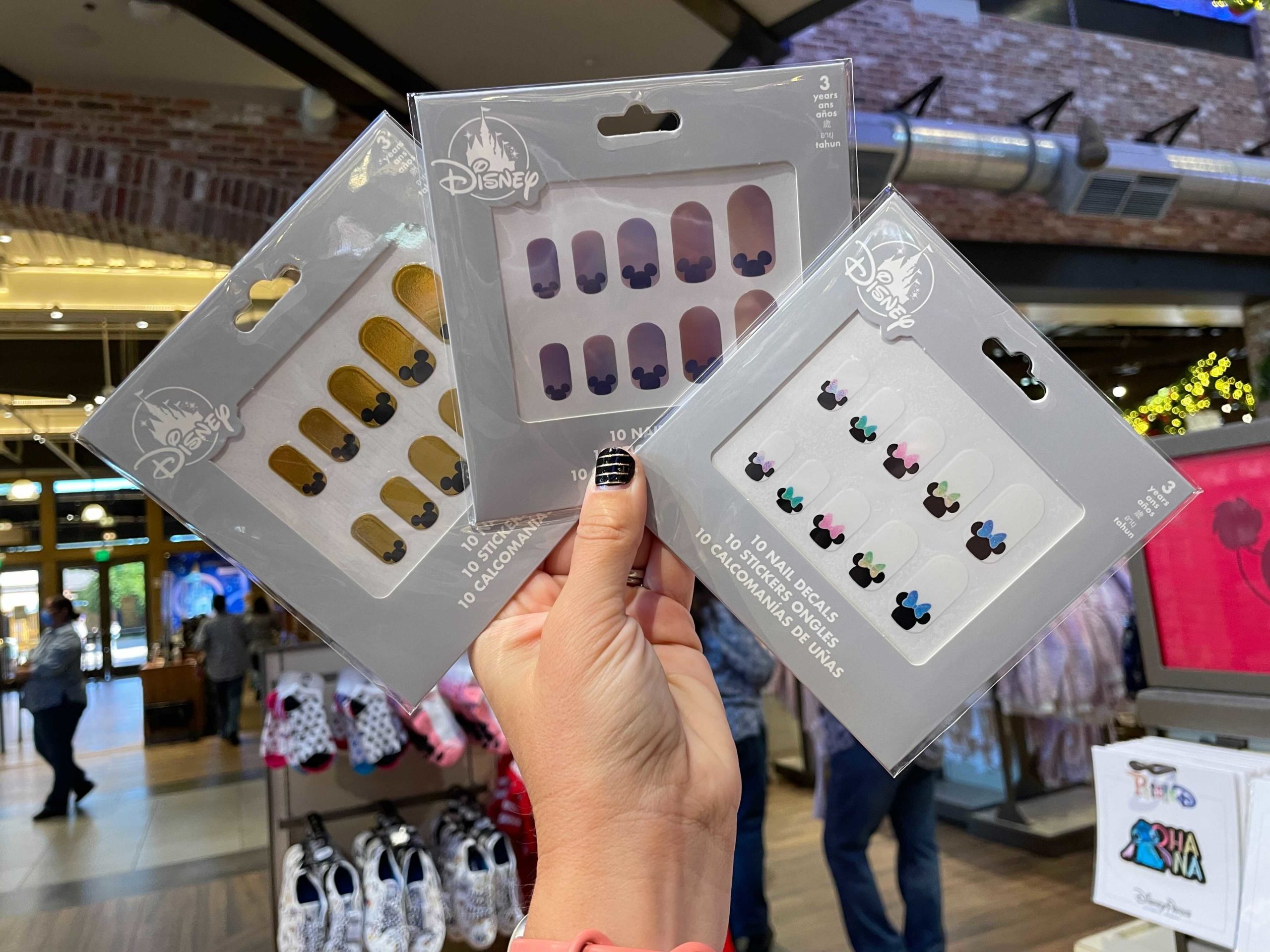 nail-decals-2-9595950