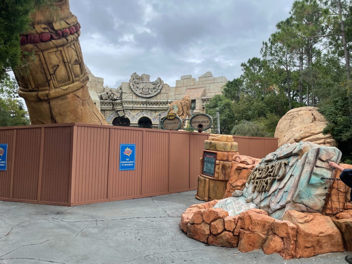 poseidons-fury-construction-walls-6-7238632