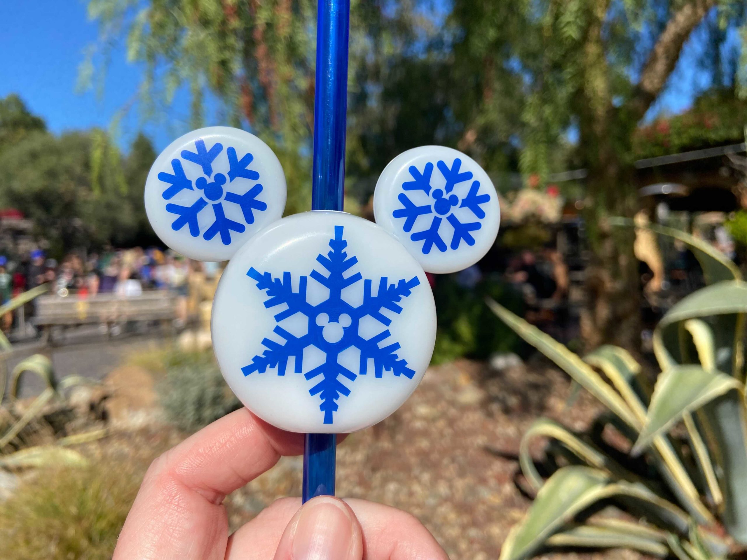 snowflake-bottle-topper-1-3022092