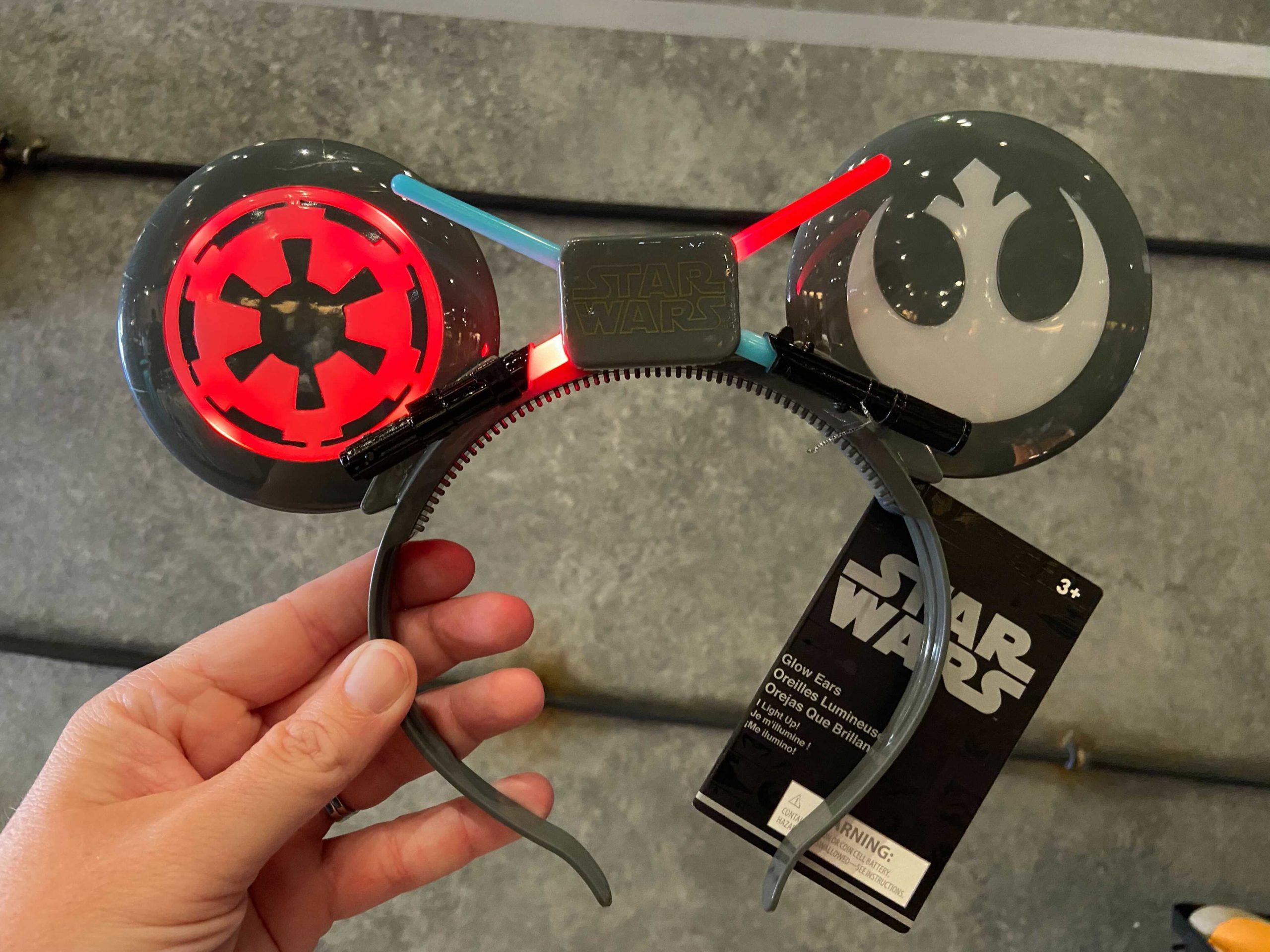 star-wars-lightsaber-glow-ears-dl-9