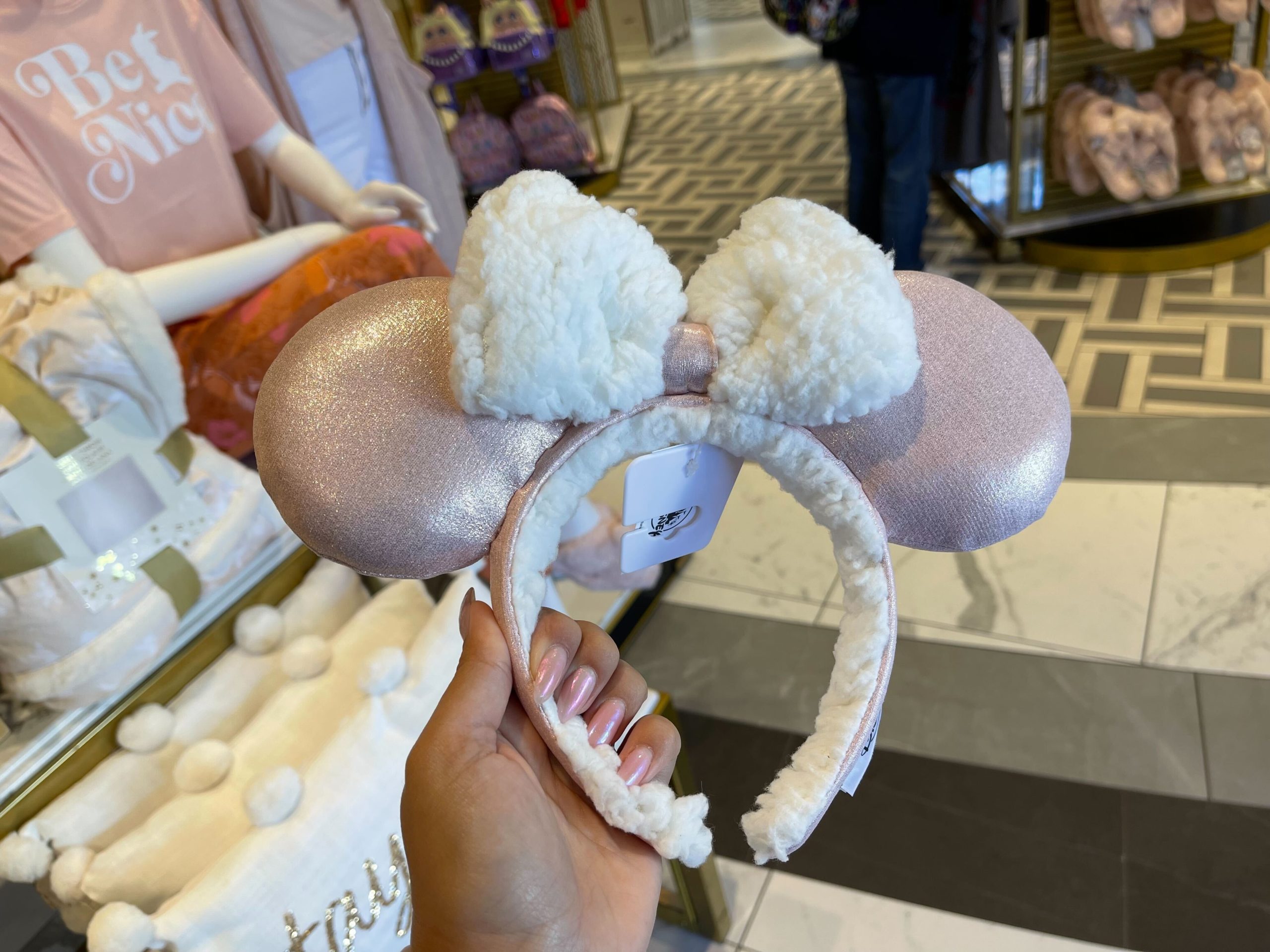 stay-cozy-ears-0-9562078