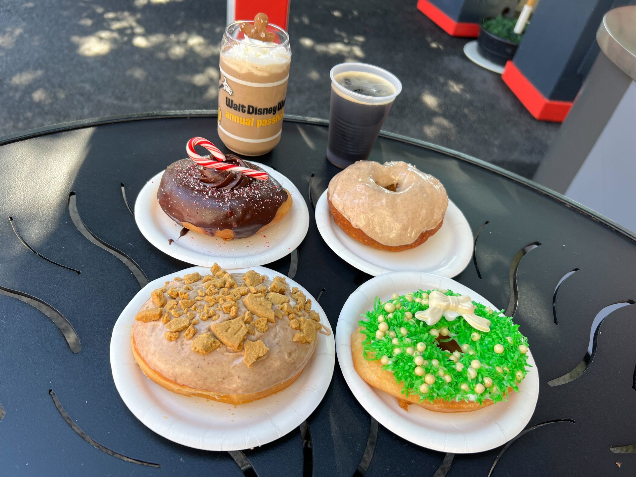 the-donut-box-holidays-9-7217019