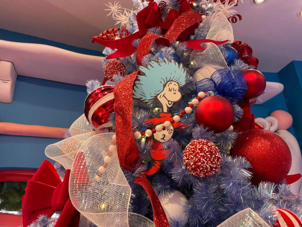universal-orlando-christmas-tree-hunt-2021-more-trees-13-2887423