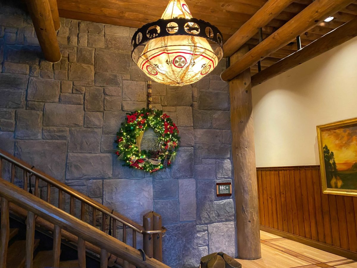 wilderness-lodge-christmas-10-2192086