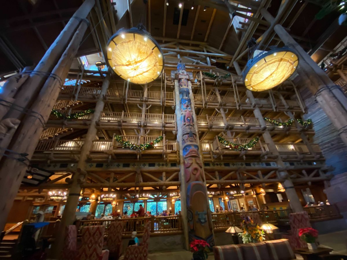 wilderness-lodge-christmas-12-4536355