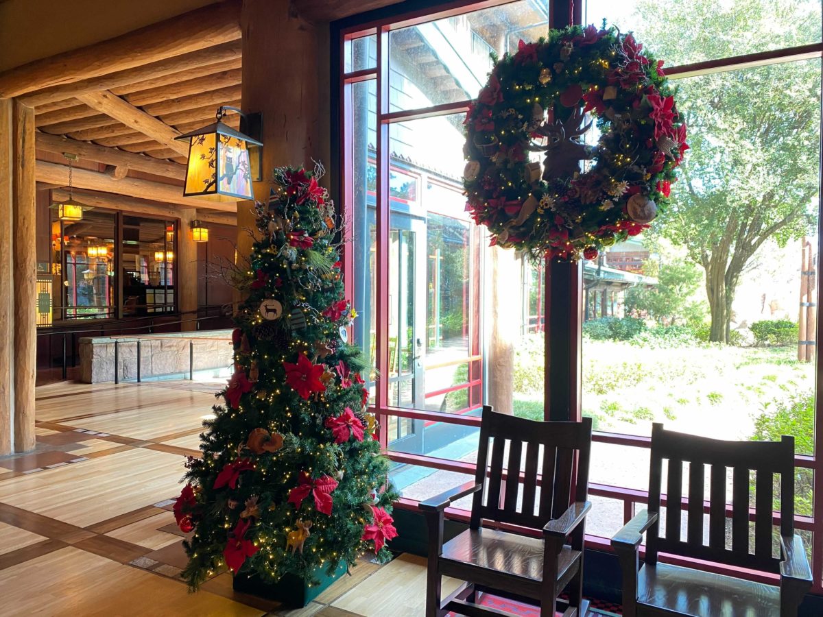 wilderness-lodge-christmas-20-8023679