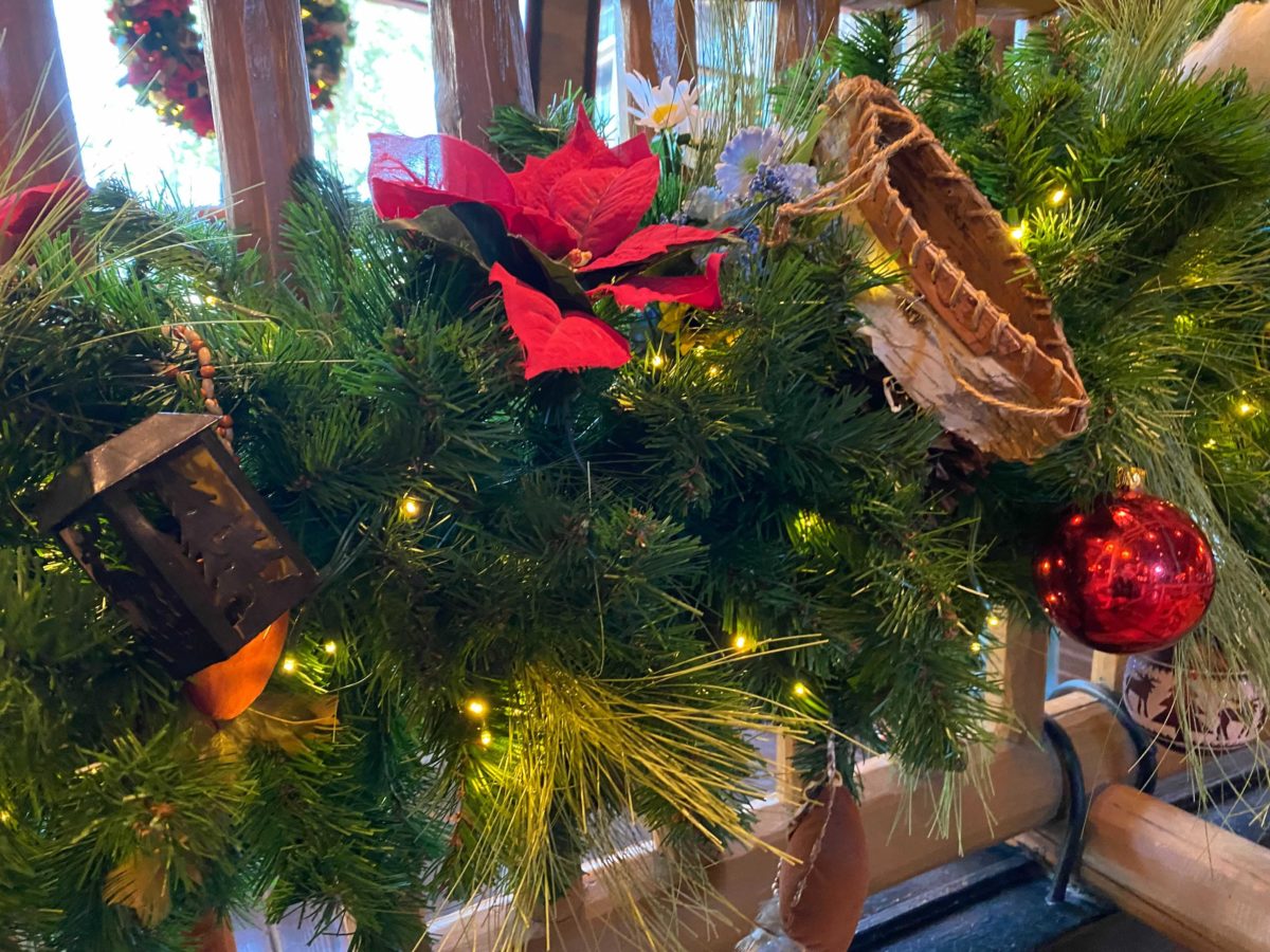 wilderness-lodge-christmas-29-6894233