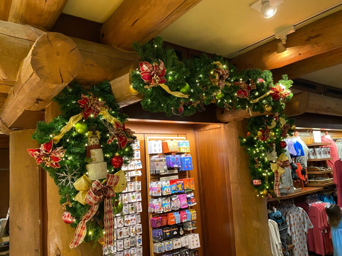 wilderness-lodge-christmas-42-8108195