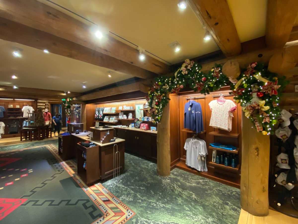 wilderness-lodge-christmas-43-9317139