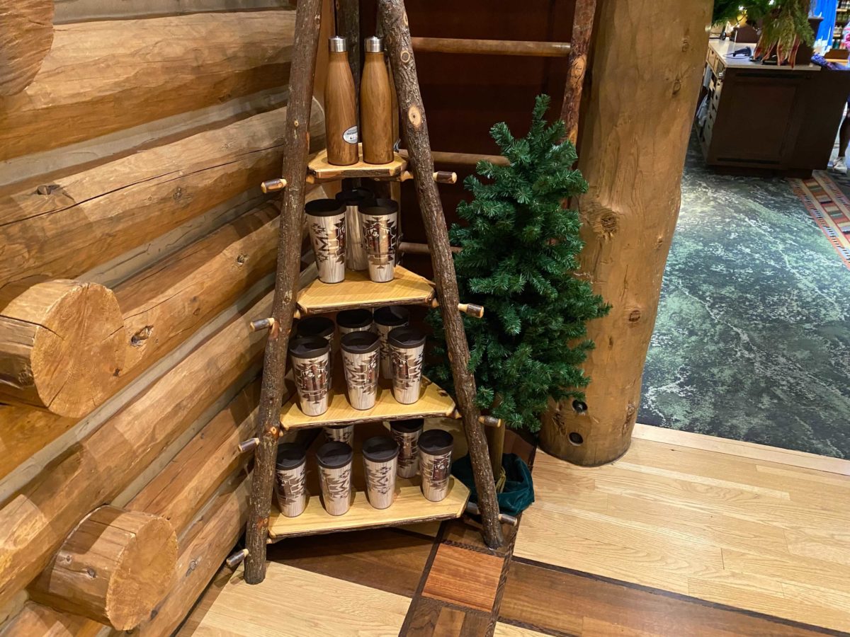 wilderness-lodge-christmas-45-8160981