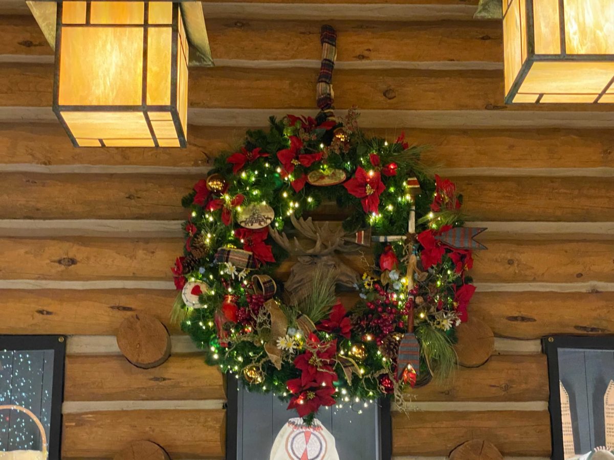 wilderness-lodge-christmas-53-5431497