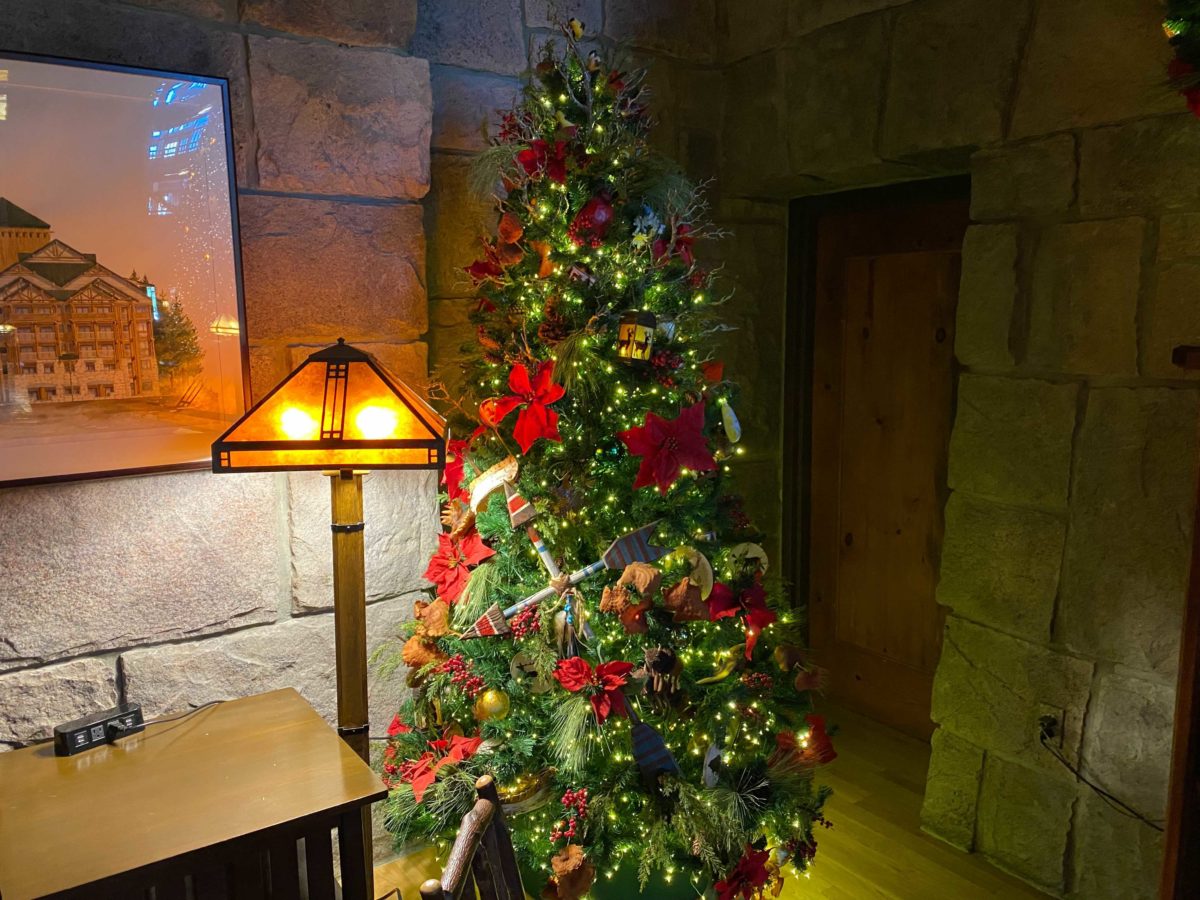 wilderness-lodge-christmas-56-3385704