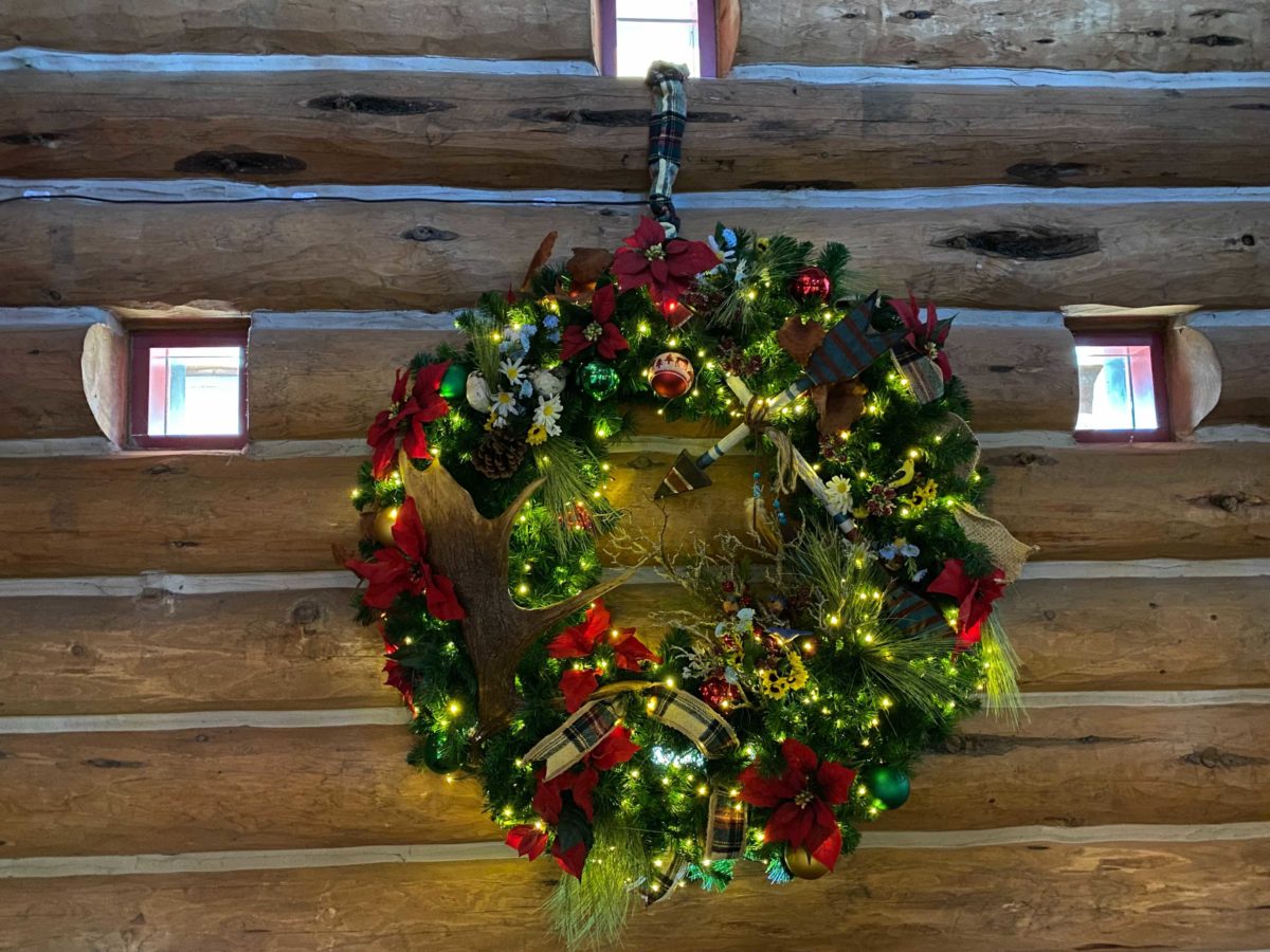 wilderness-lodge-christmas-72-1781348