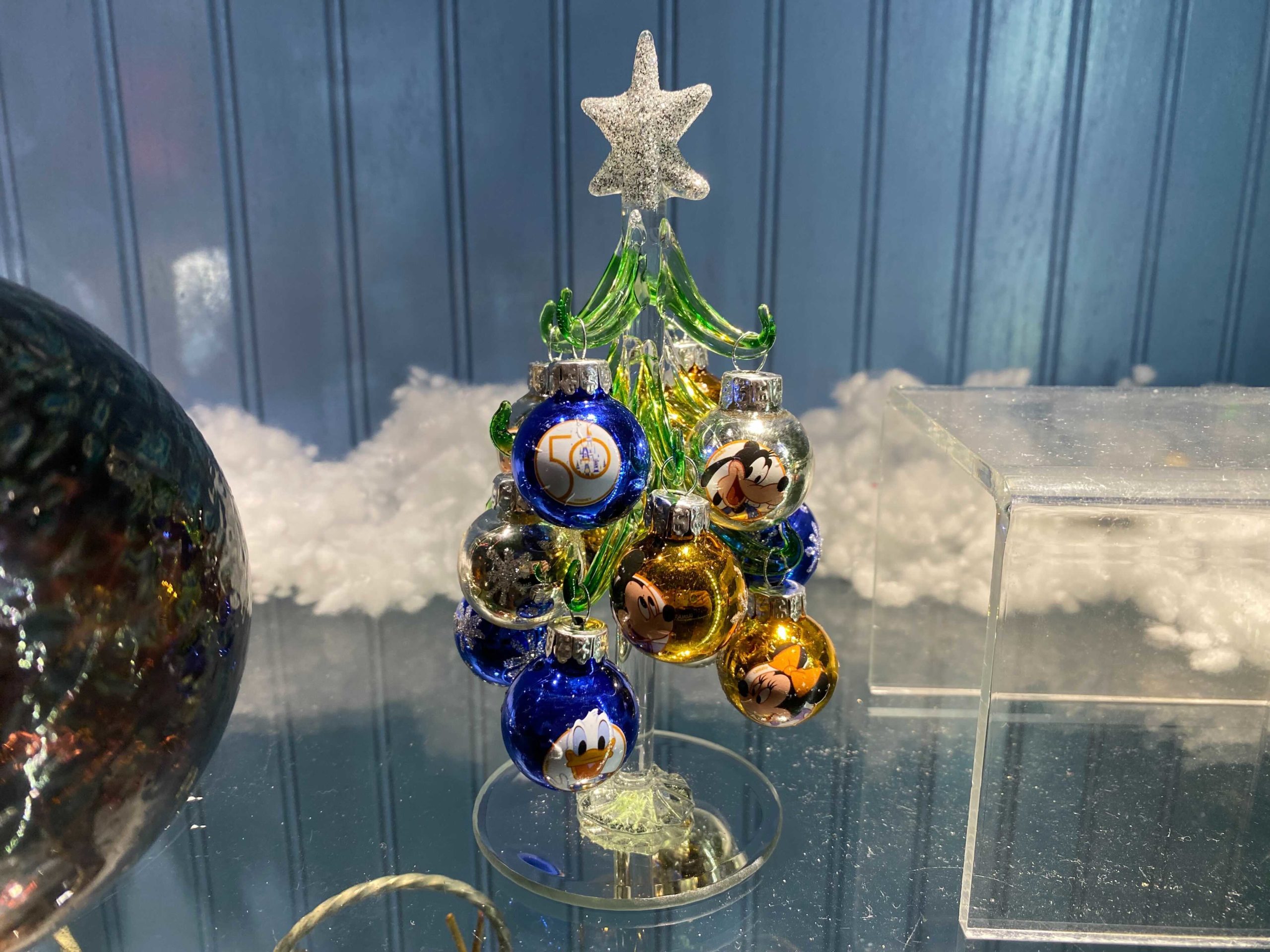 50th-tree-ornament-set-7