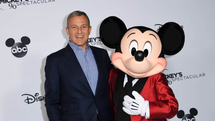 bob-iger-and-mickey