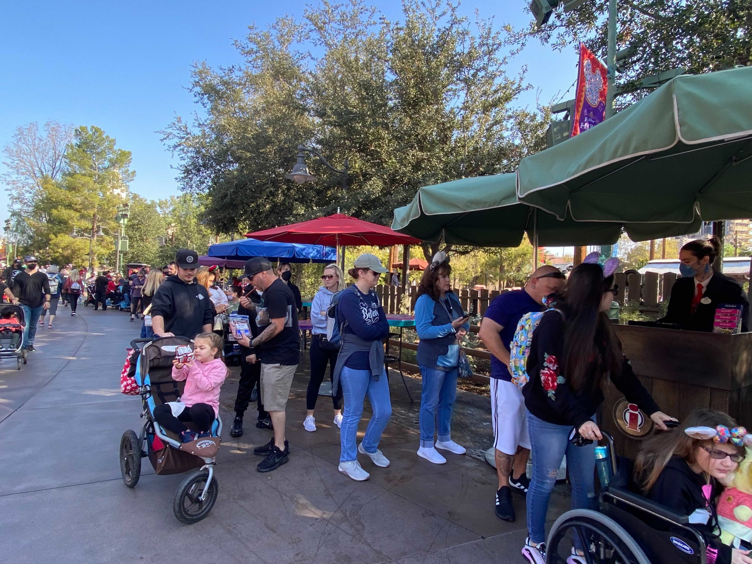 disneyland-guest-relations-1-7954660