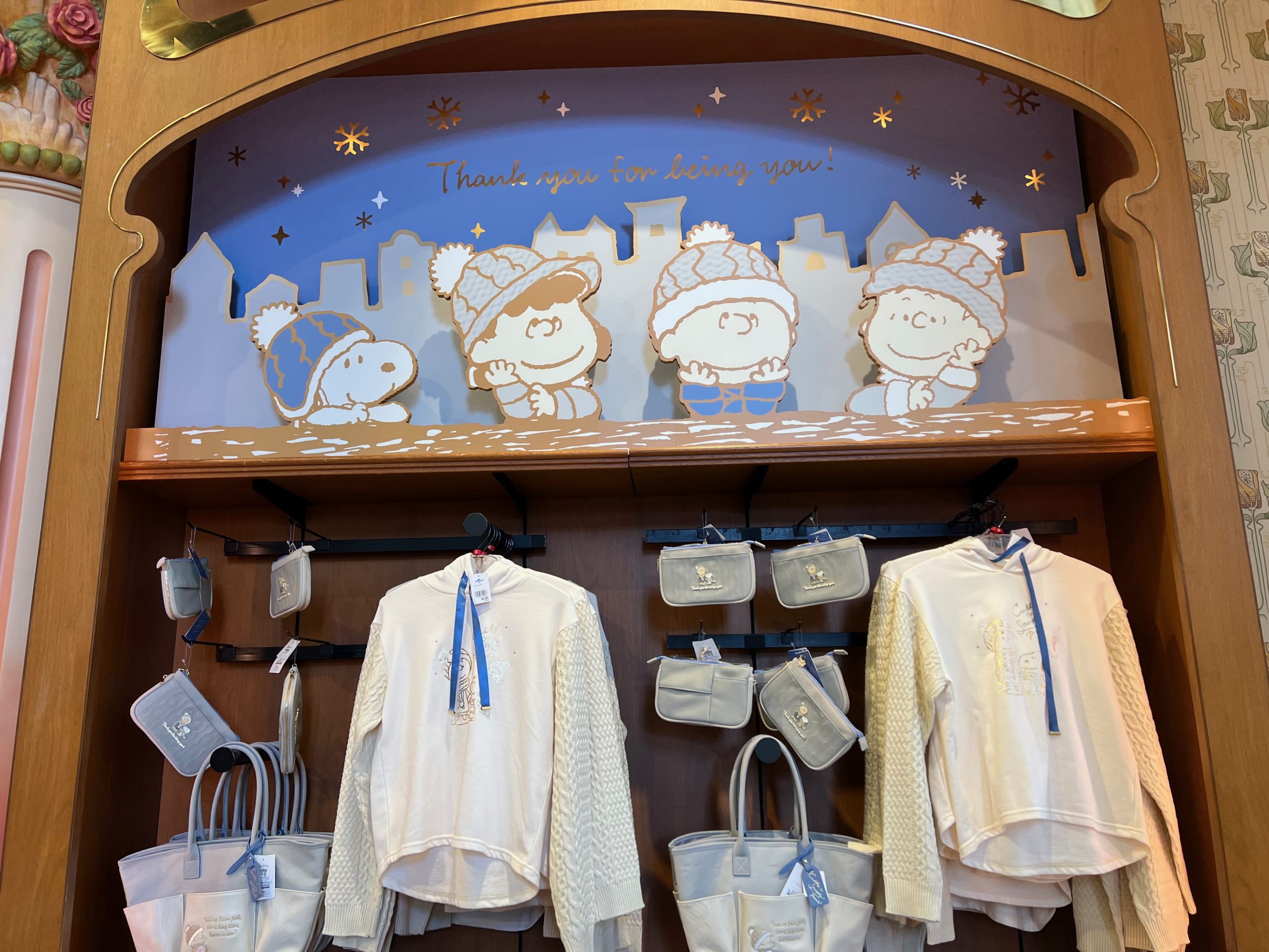 usj_peanutsholiday2021merch_2