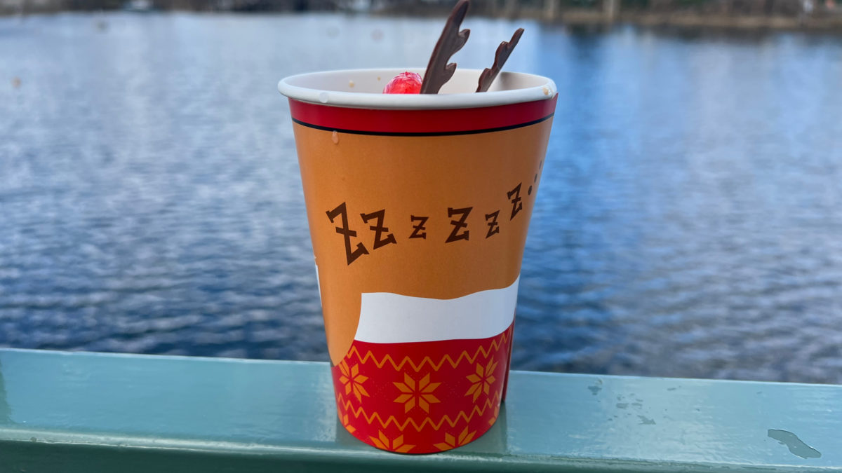 usj_santachurroreindeerdrink_7